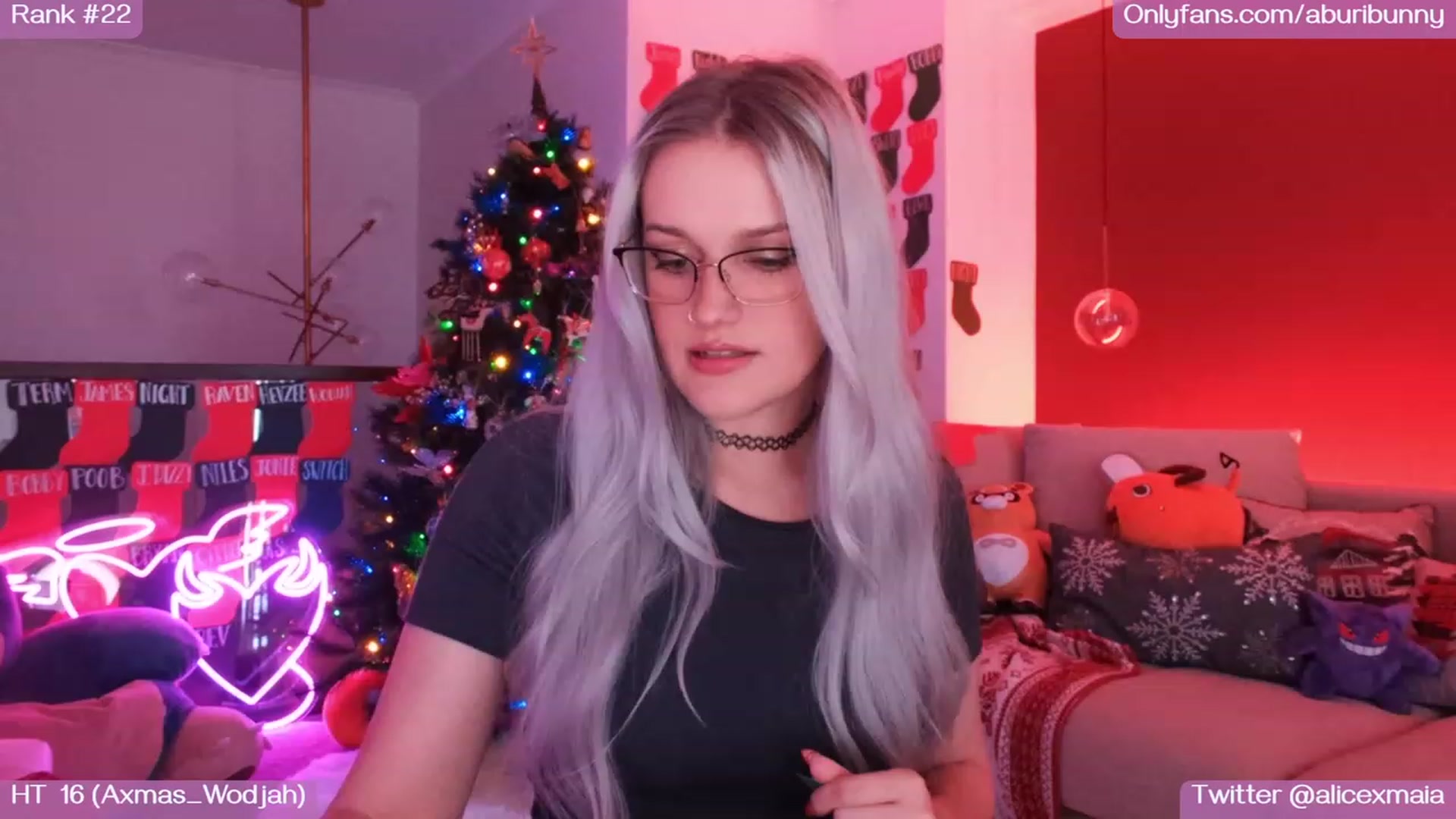 Gallery image thumbnail from AlicexMaia's myfreecams stream on, 12/28/2022, 04:39 image 3 of 20