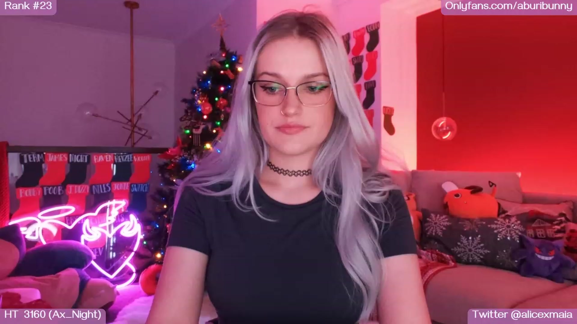 Gallery image thumbnail from AlicexMaia's myfreecams stream on, 12/28/2022, 04:39 image 19 of 20