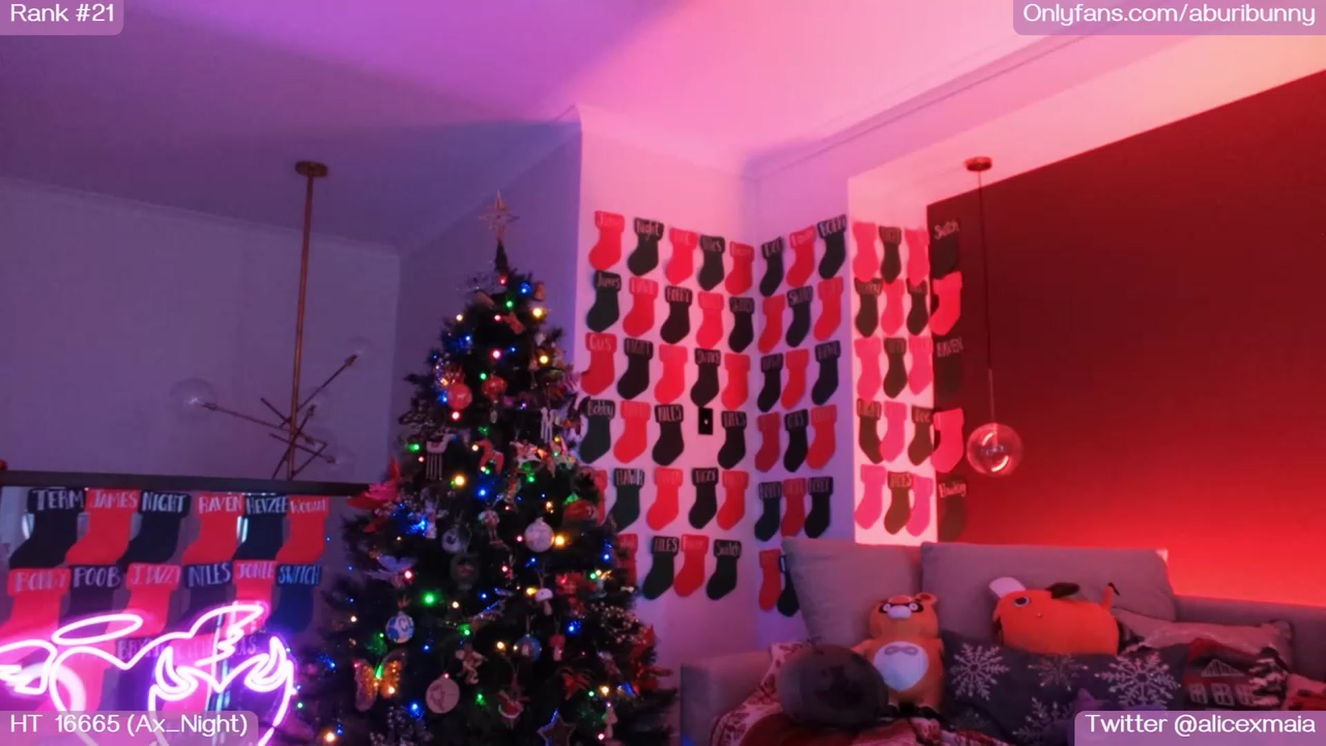 Gallery image thumbnail from AlicexMaia's myfreecams stream on, 12/31/2022, 05:39 image 6 of 20