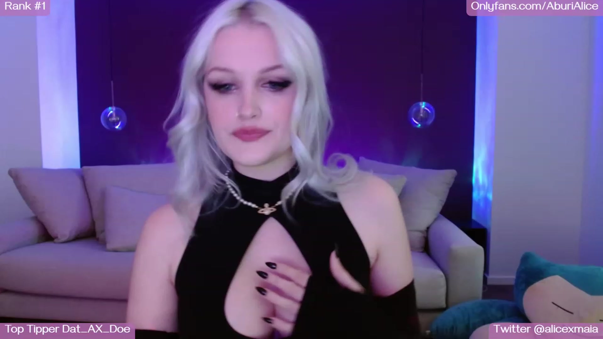 Gallery image thumbnail from AlicexMaia's myfreecams stream on, 05/06/2023, 03:35 image 12 of 20