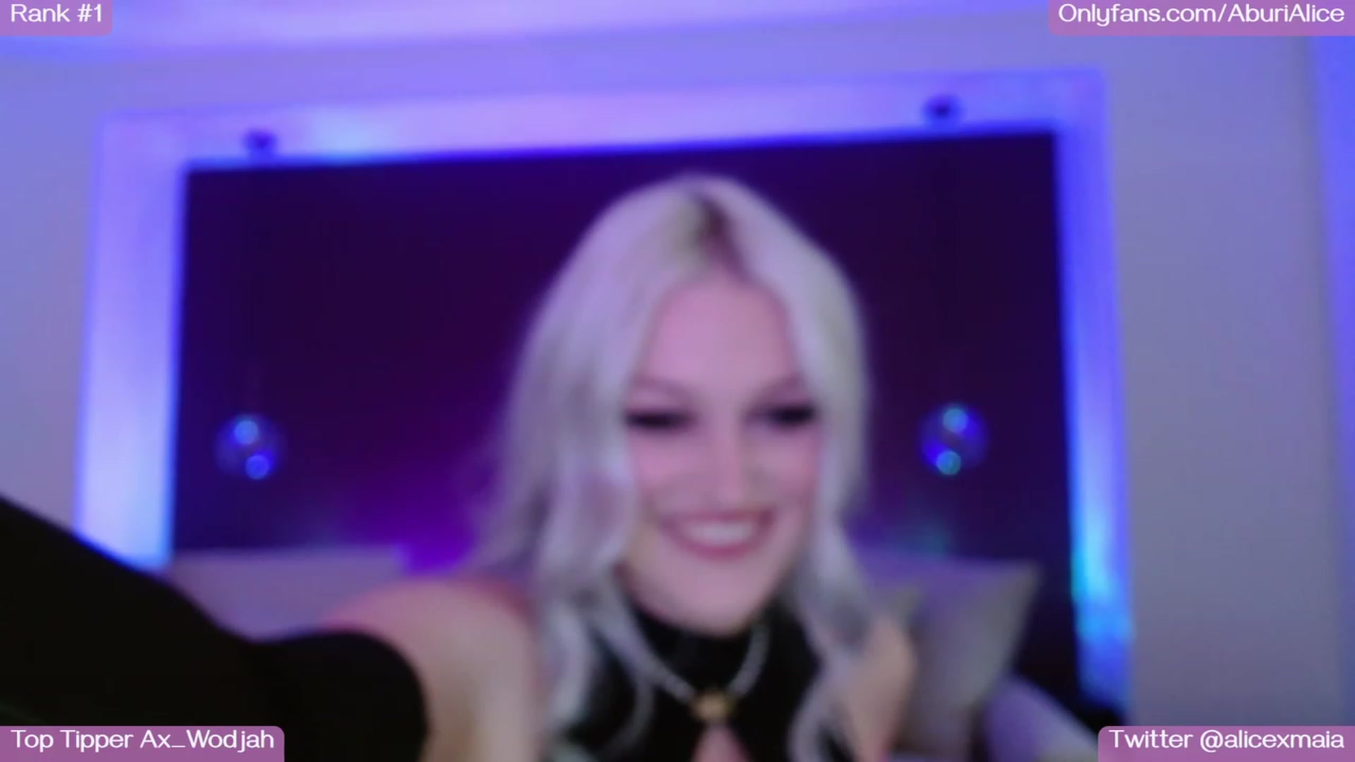 Gallery image thumbnail from AlicexMaia's myfreecams stream on, 05/06/2023, 03:35 image 7 of 20