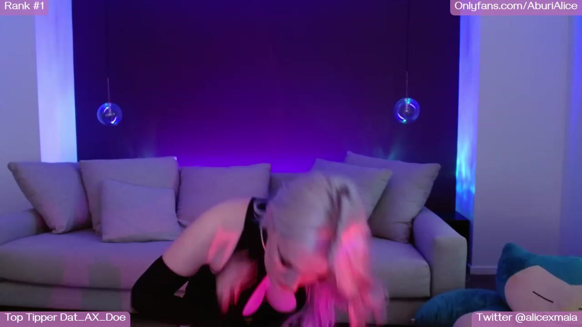 Gallery image thumbnail from AlicexMaia's myfreecams stream on, 05/06/2023, 03:35 image 17 of 20