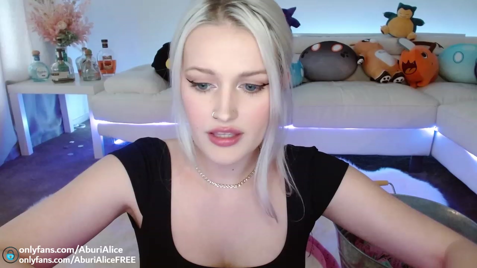 Gallery image thumbnail from AlicexMaia's myfreecams stream on, 06/03/2023, 03:51 image 7 of 20