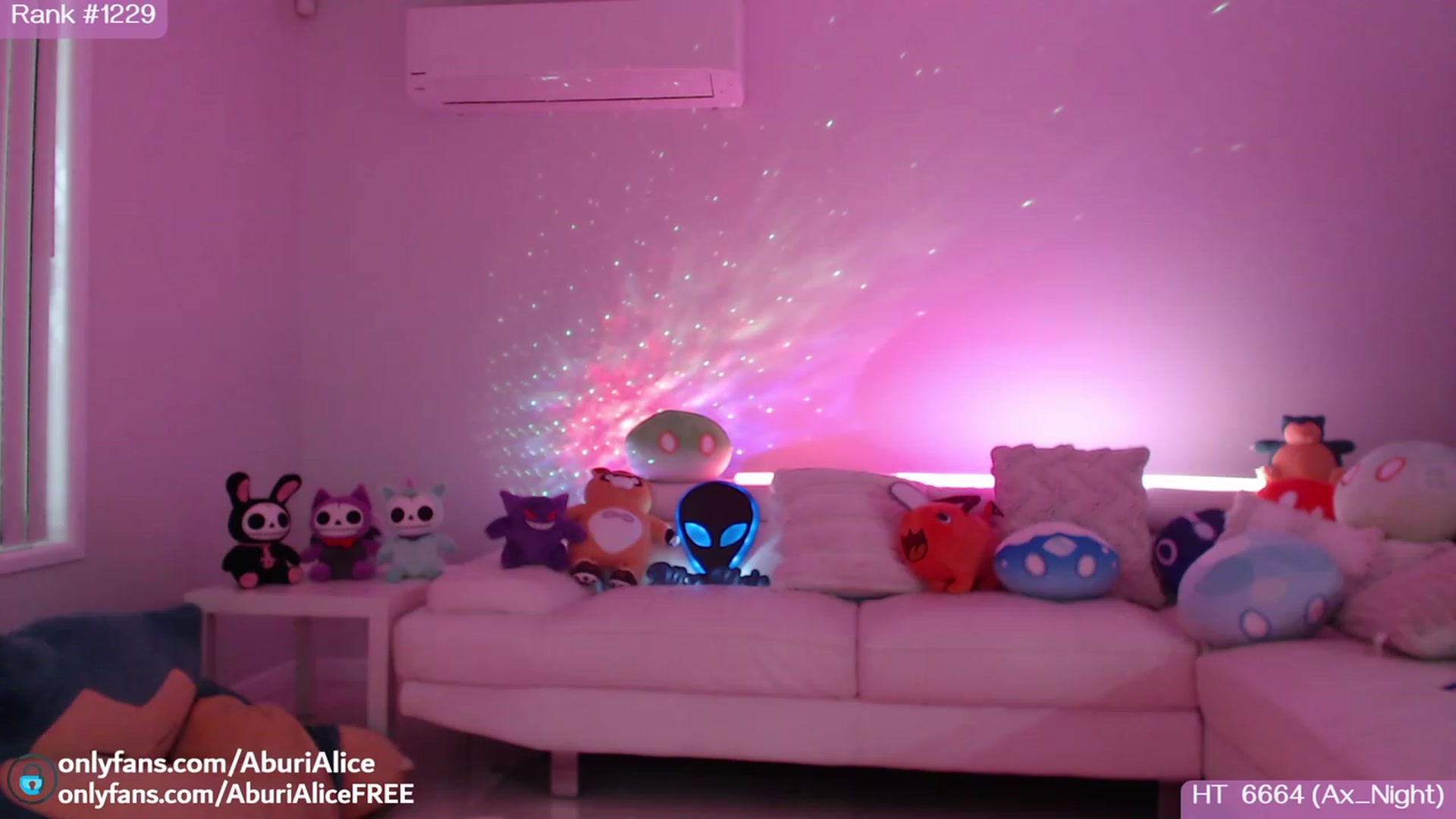 Gallery image thumbnail from AlicexMaia's myfreecams stream on, 11/25/2023, 07:44 image 14 of 20