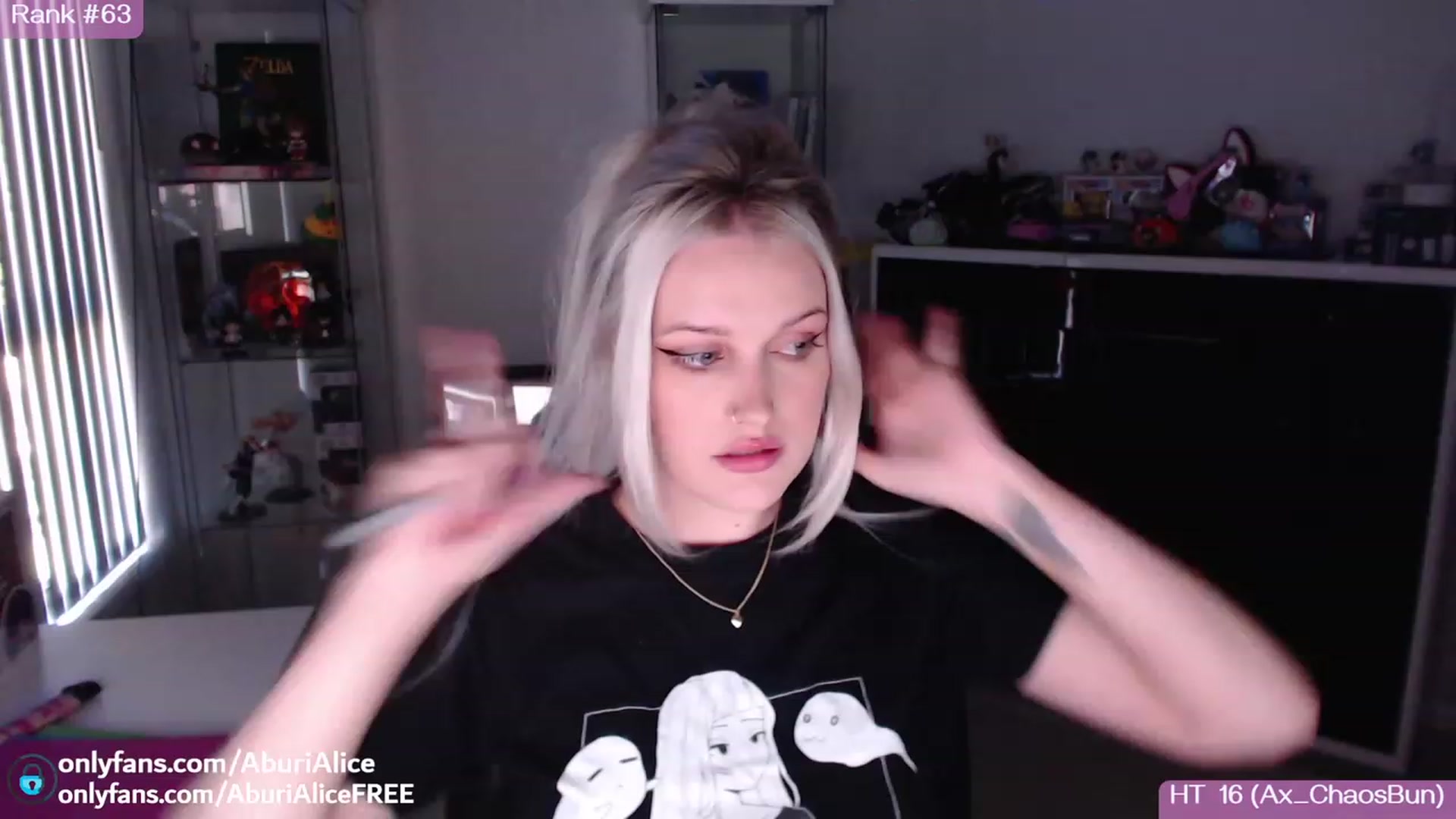 Gallery image thumbnail from AlicexMaia's myfreecams stream on, 12/13/2023, 05:47 image 5 of 20
