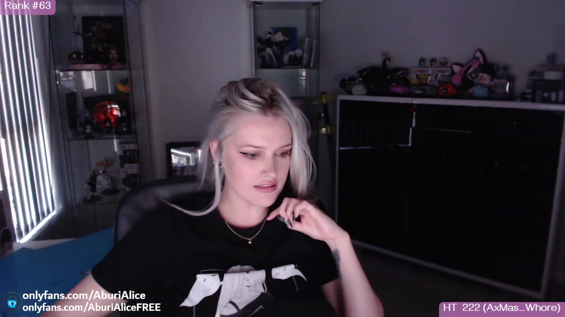 Gallery image thumbnail from AlicexMaia's myfreecams stream on, 12/13/2023, 05:47 image 17 of 20