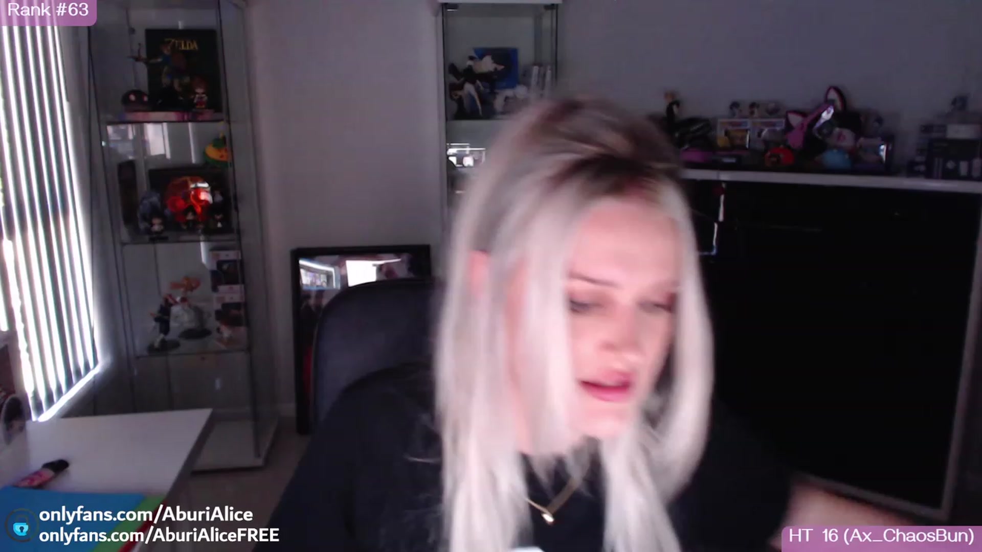 Gallery image thumbnail from AlicexMaia's myfreecams stream on, 12/13/2023, 05:47 image 3 of 20