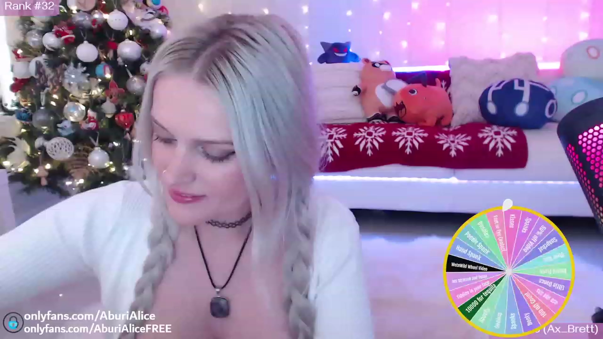 Gallery image thumbnail from AlicexMaia's myfreecams stream on, 12/15/2023, 05:19 image 6 of 20