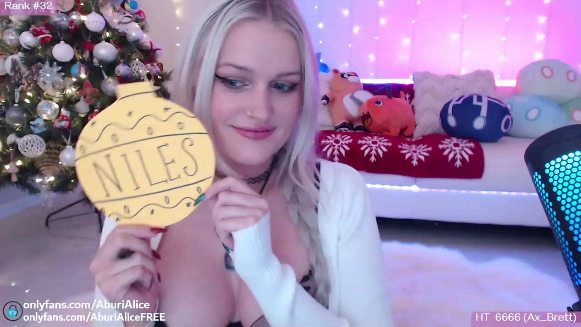 Gallery image thumbnail from AlicexMaia's myfreecams stream on, 12/15/2023, 05:19 image 4 of 20