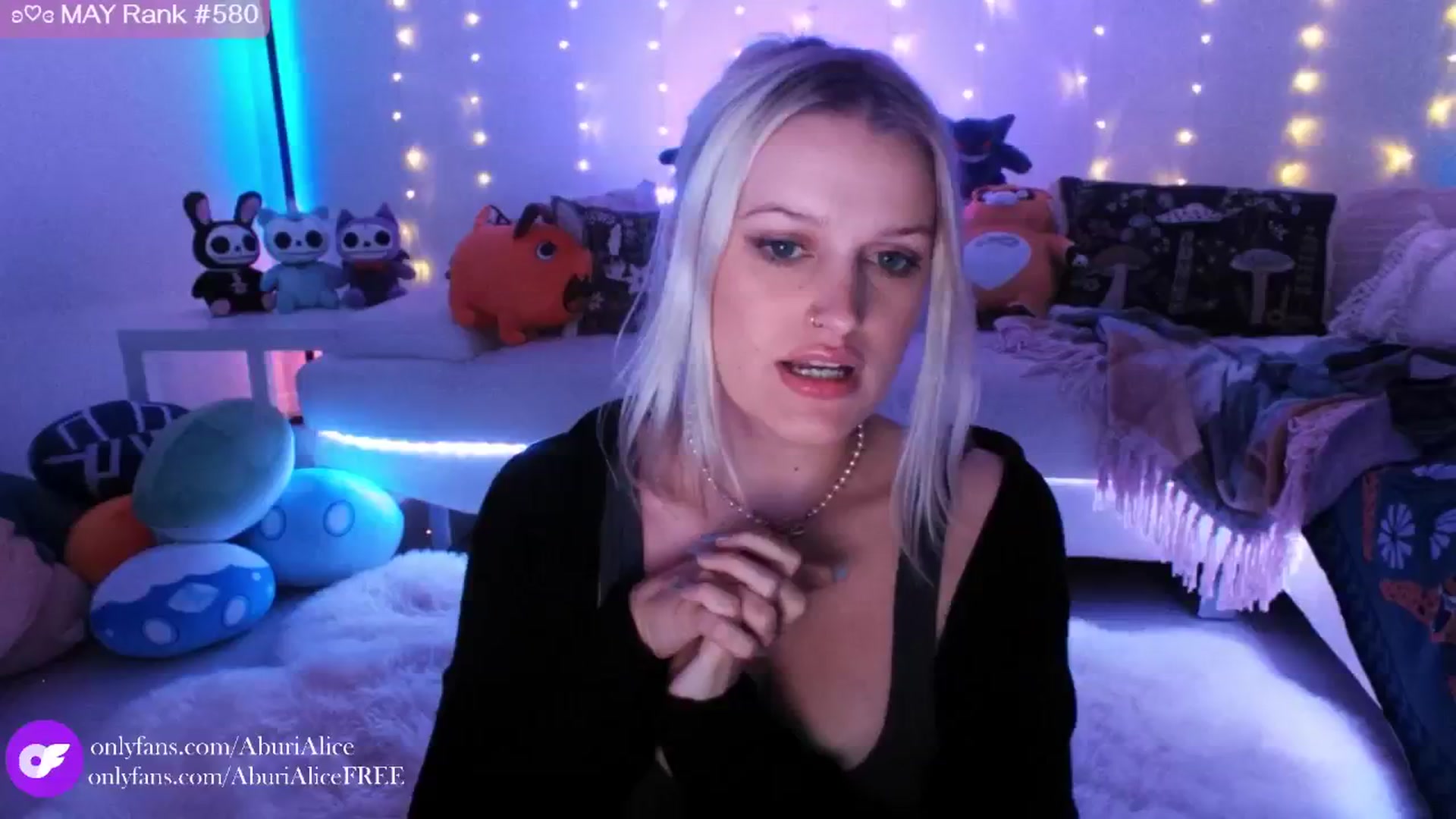 Gallery image thumbnail from AlicexMaia's myfreecams stream on, 06/03/2024, 03:34 image 18 of 20