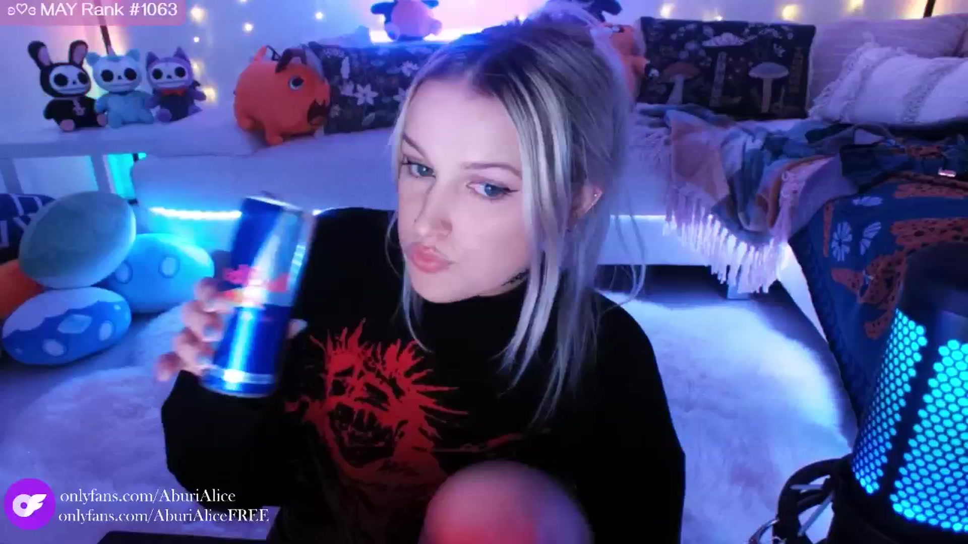 Gallery image thumbnail from AlicexMaia's myfreecams stream on, 06/06/2024, 03:30 image 18 of 20