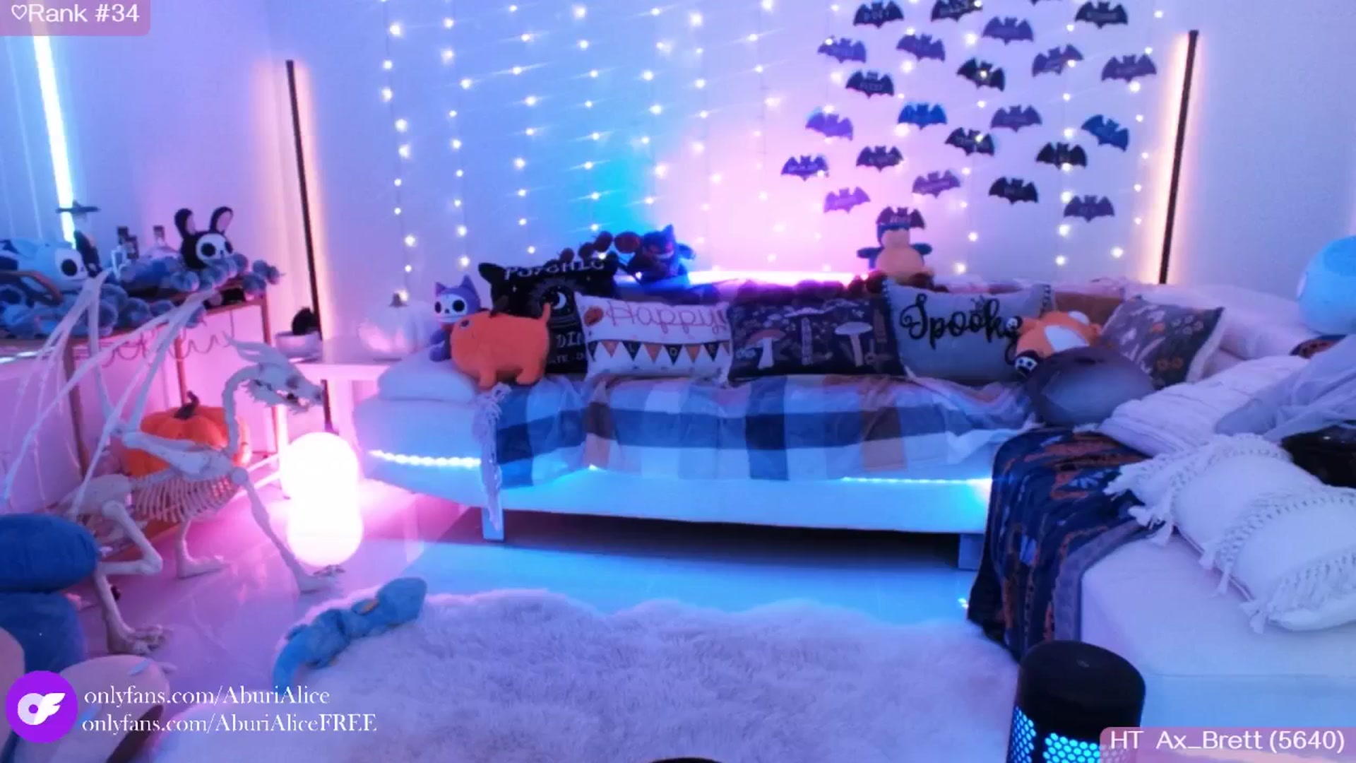 Gallery image thumbnail from AlicexMaia's myfreecams stream on, 10/31/2024, 04:52 image 10 of 20