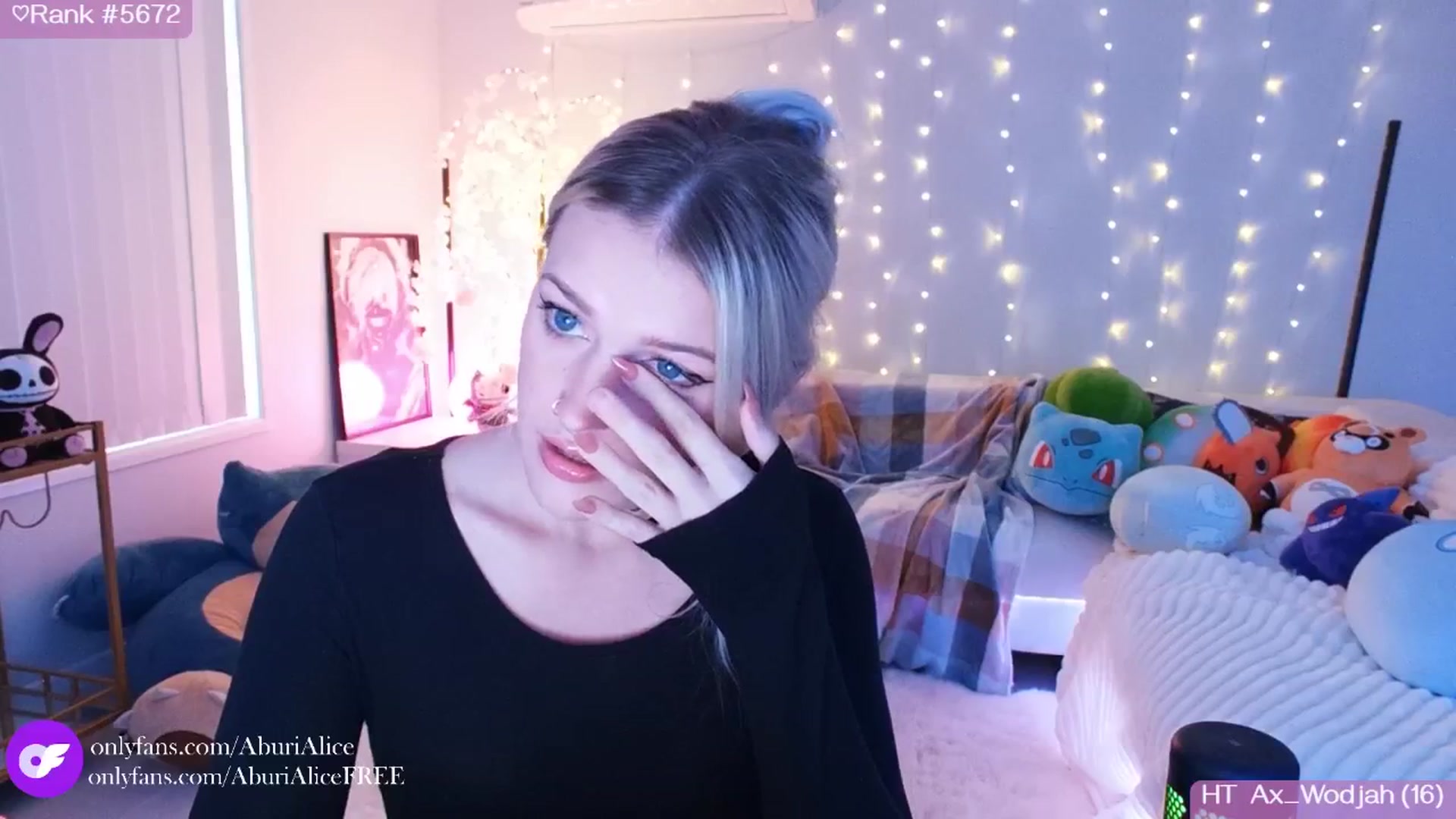 Gallery image thumbnail from AlicexMaia's myfreecams stream on, 08/20/2025, 03:19 image 10 of 20