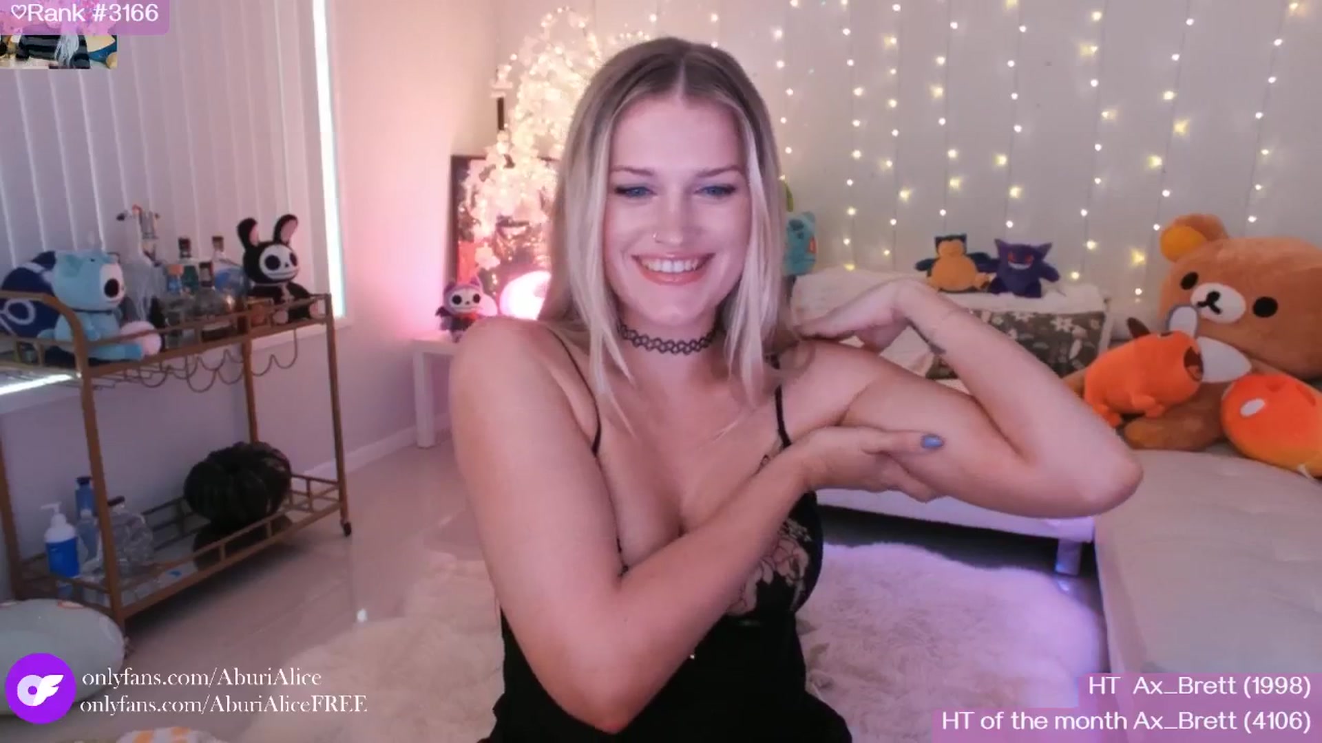 Gallery image thumbnail from AlicexMaia's myfreecams stream on, 11/22/2025, 05:18 image 16 of 20