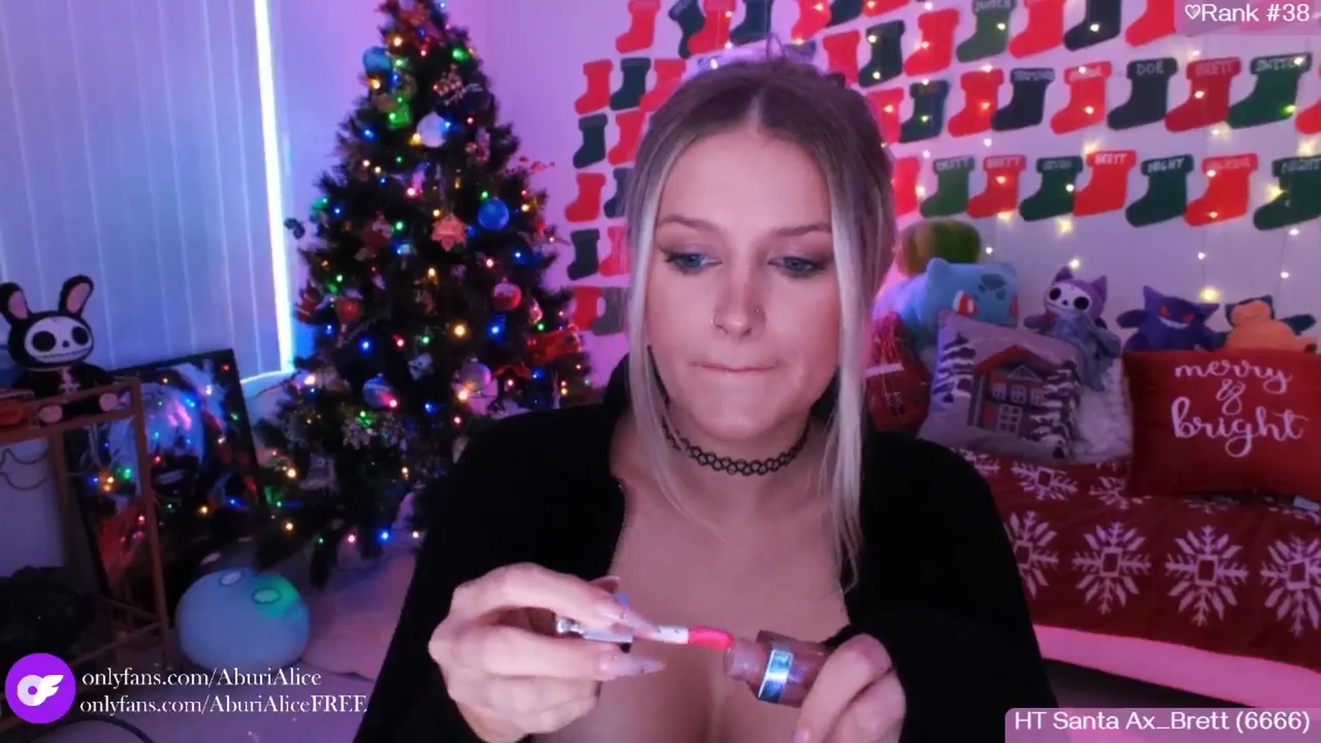 Gallery image thumbnail from AlicexMaia's myfreecams stream on, 12/31/2025, 06:02 image 12 of 20