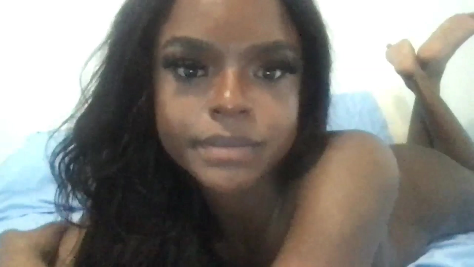 Gallery image thumbnail from AlicexMaisie's myfreecams stream on, 03/24/2026, 03:21 image 12 of 20