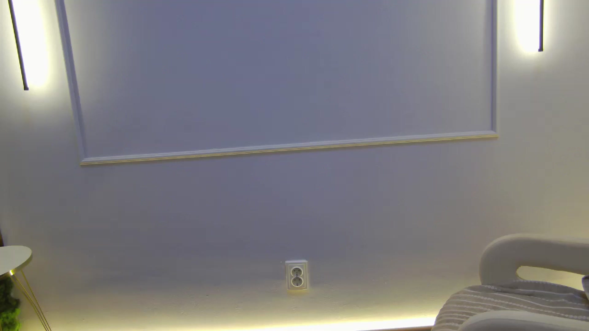 Gallery image thumbnail from AliciaKristal's myfreecams stream on, 11/19/2024, 04:07 image 20 of 20