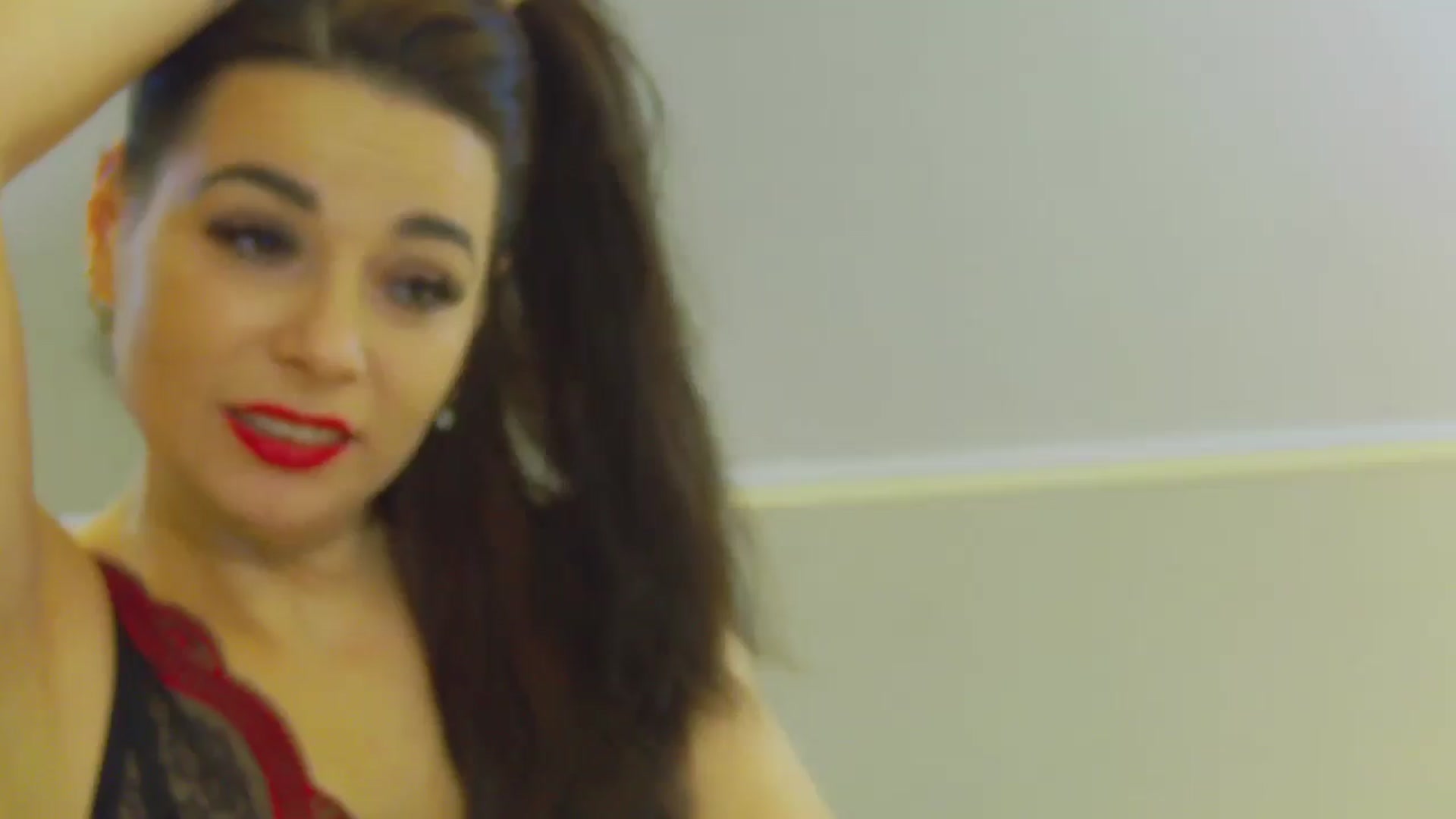 Gallery image thumbnail from AliciaKristal's myfreecams stream on, 11/19/2024, 20:32 image 12 of 20