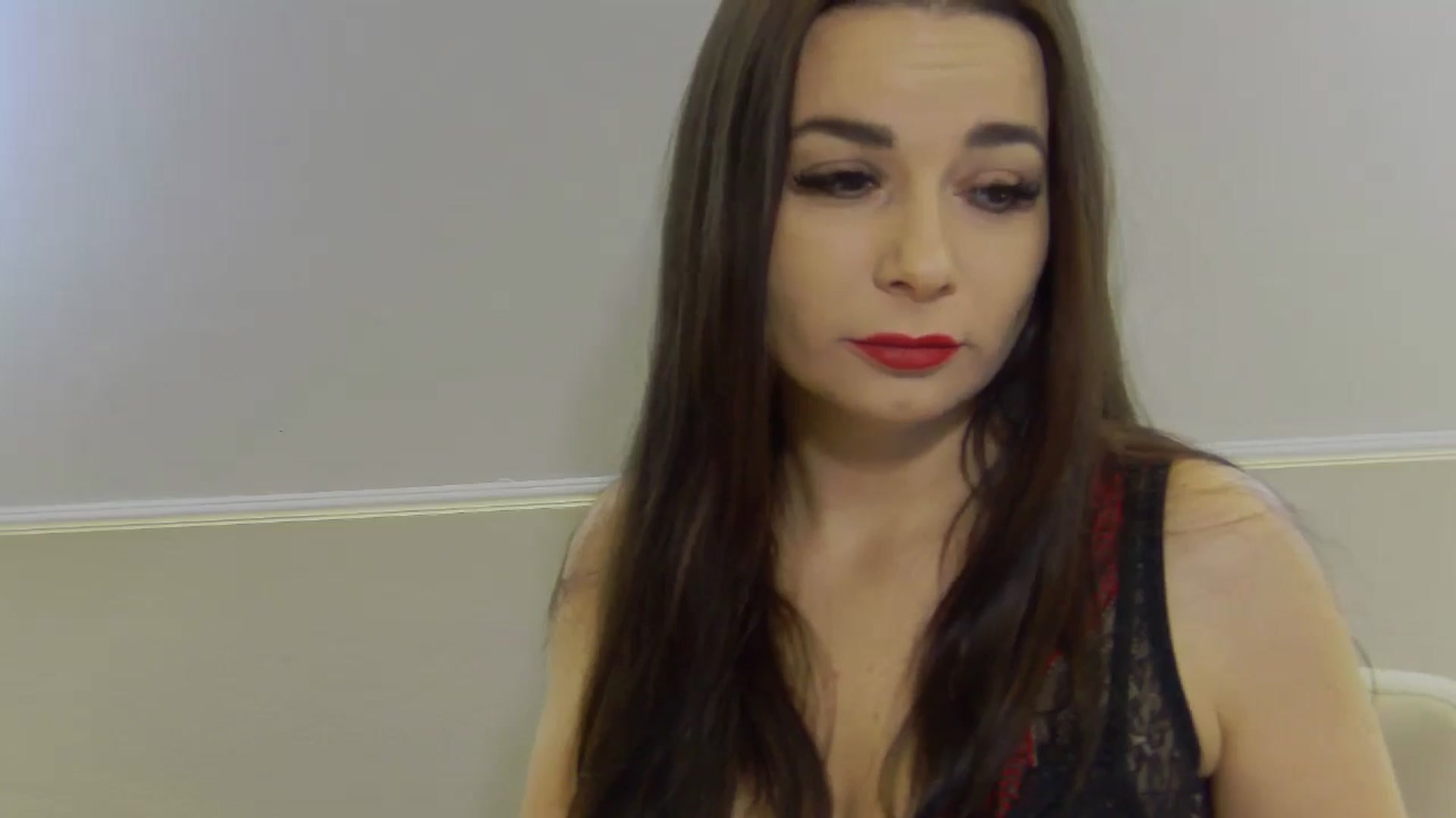 Gallery image thumbnail from AliciaKristal's myfreecams stream on, 11/19/2024, 20:32 image 2 of 20