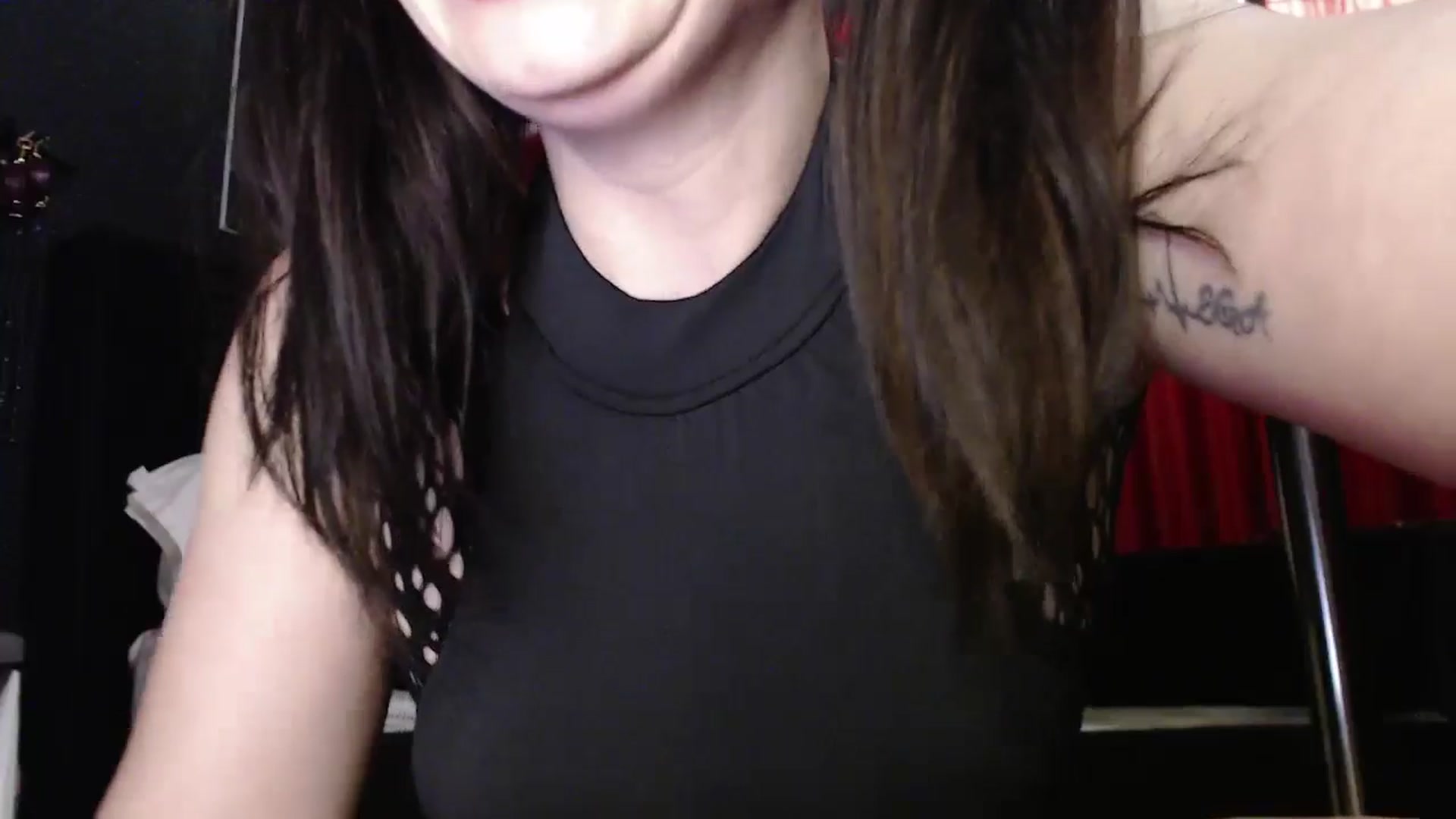 Gallery image thumbnail from AliciaKristal's myfreecams stream on, 11/29/2024, 24:10 image 20 of 20