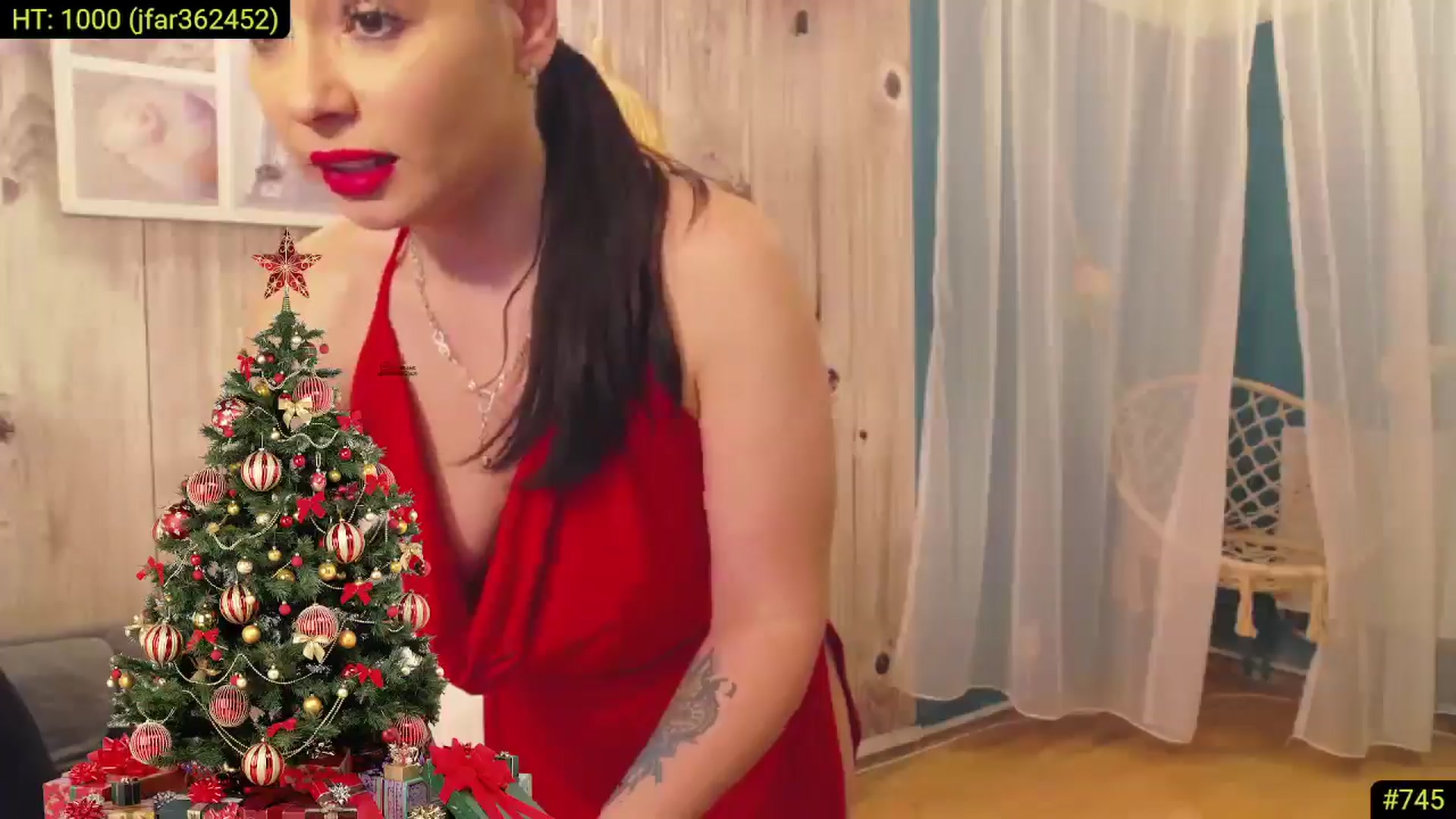 Gallery image thumbnail from AliciaKristal's myfreecams stream on, 12/19/2024, 01:07 image 3 of 20