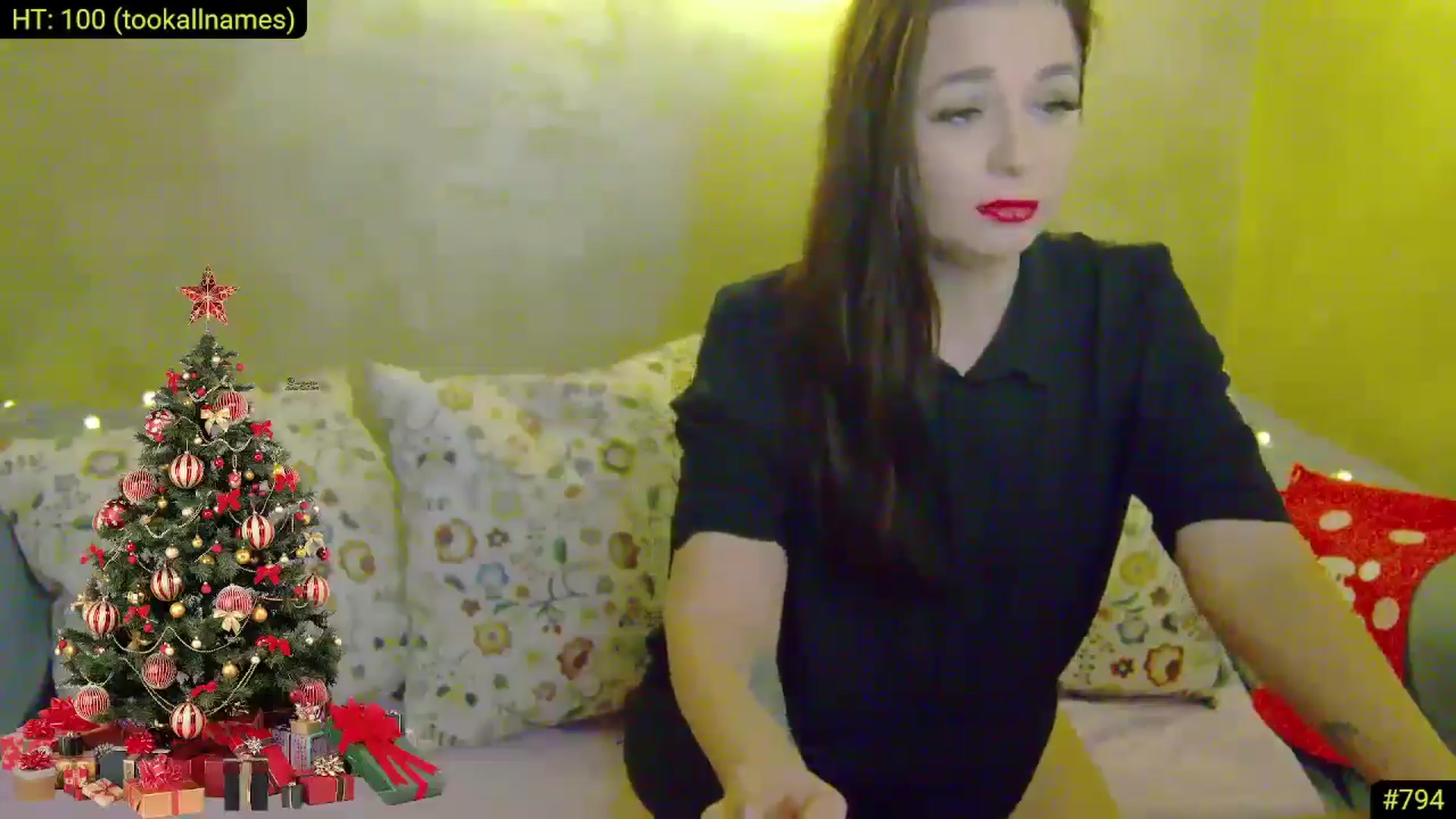 Gallery image thumbnail from AliciaKristal's myfreecams stream on, 12/22/2024, 24:10 image 10 of 20
