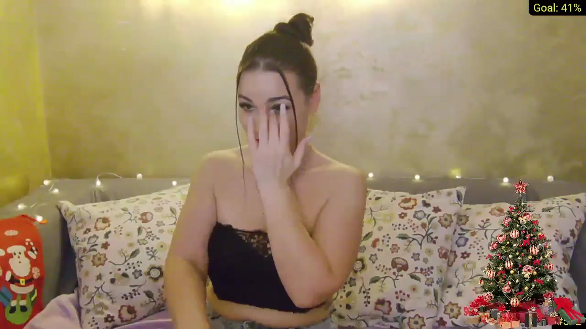 Gallery image thumbnail from AliciaKristal's myfreecams stream on, 12/23/2024, 05:12 image 7 of 20