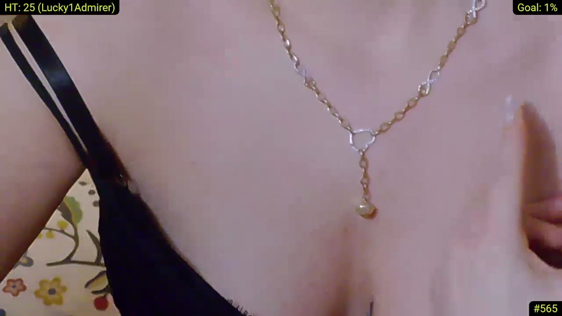 Gallery image thumbnail from AliciaKristal's myfreecams stream on, 12/28/2024, 23:26 image 12 of 20