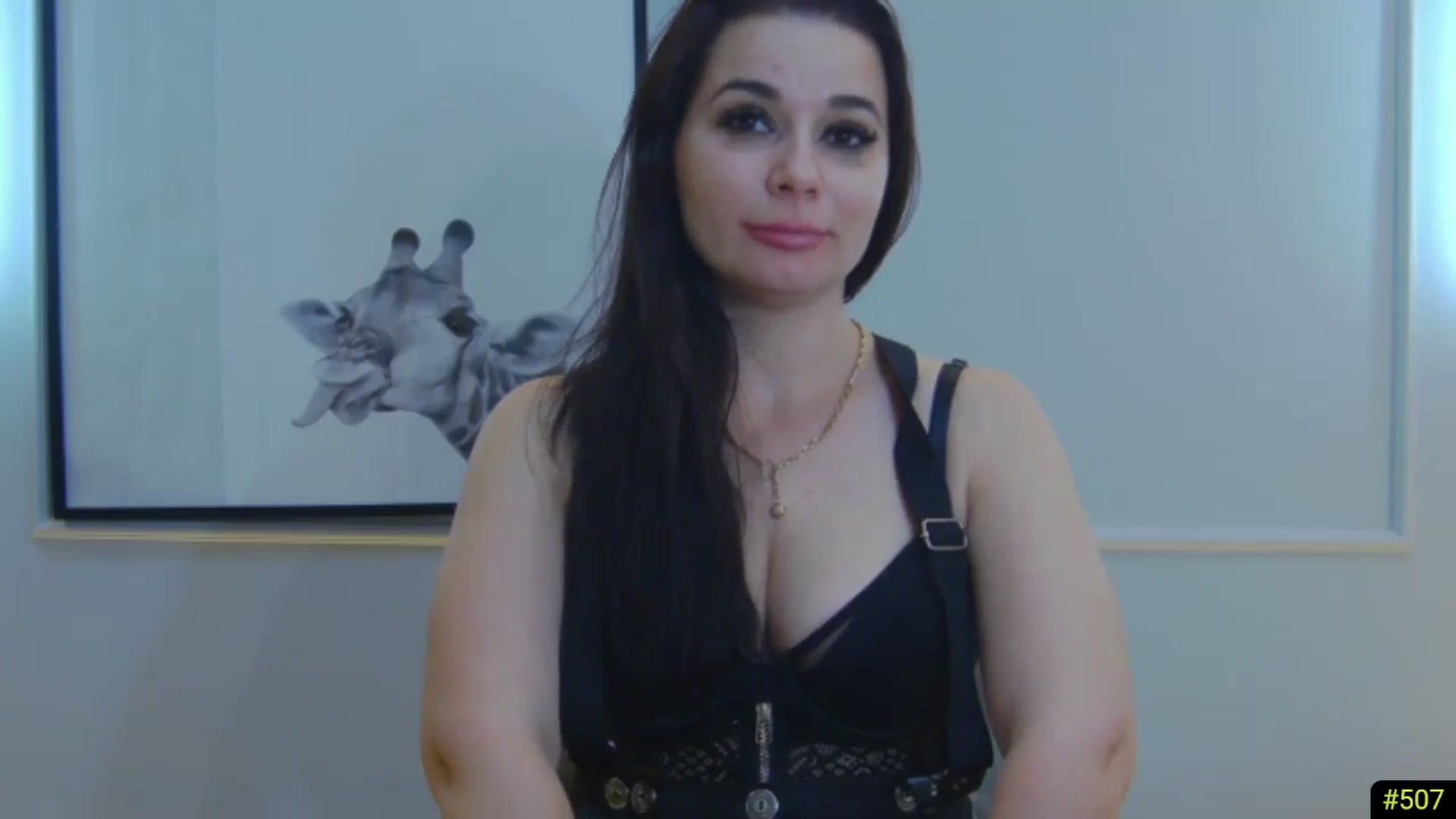 Gallery image thumbnail from AliciaKristal's myfreecams stream on, 12/31/2024, 05:31 image 5 of 20