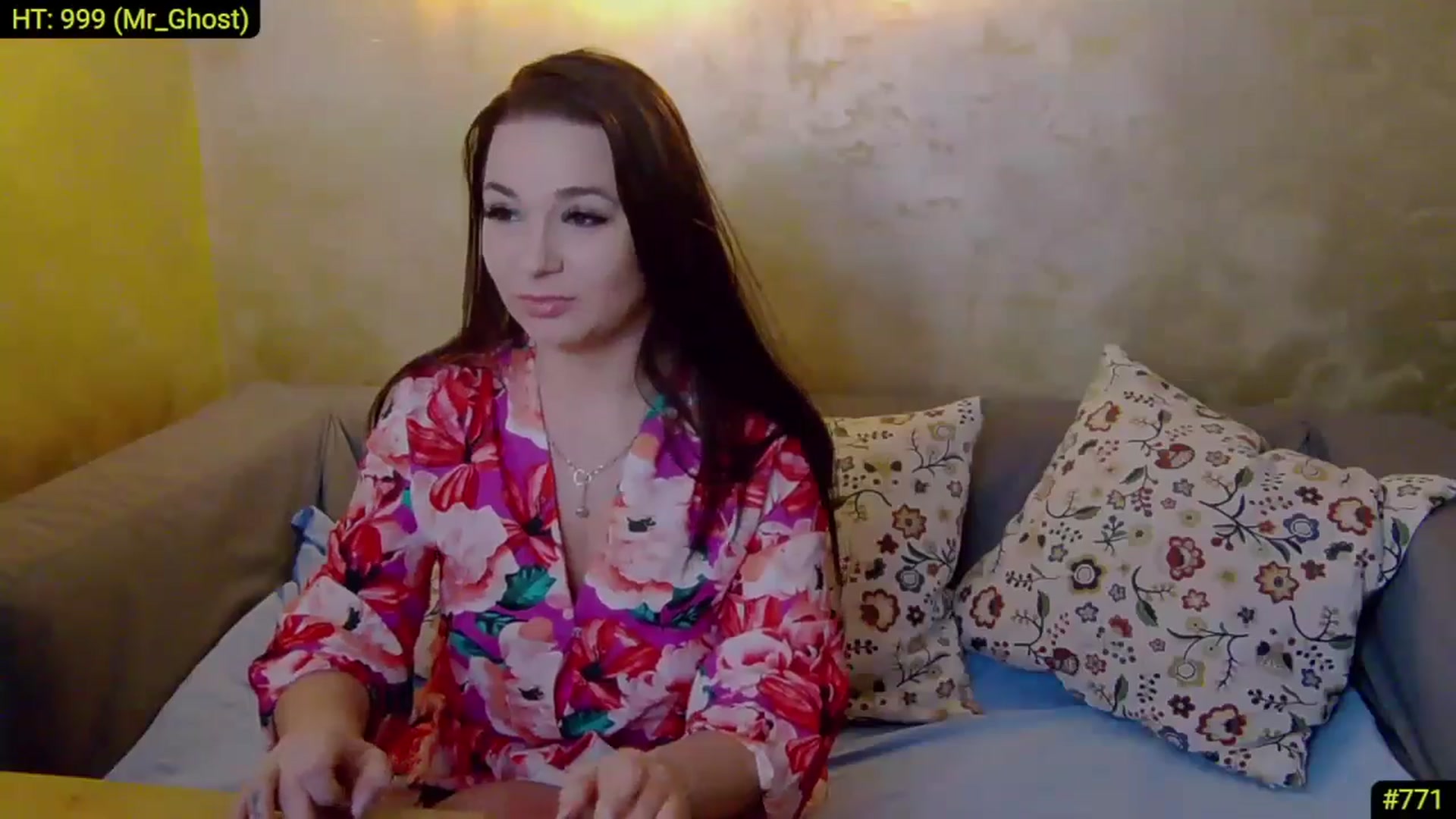Gallery image thumbnail from AliciaKristal's myfreecams stream on, 01/01/2025, 23:55 image 7 of 20