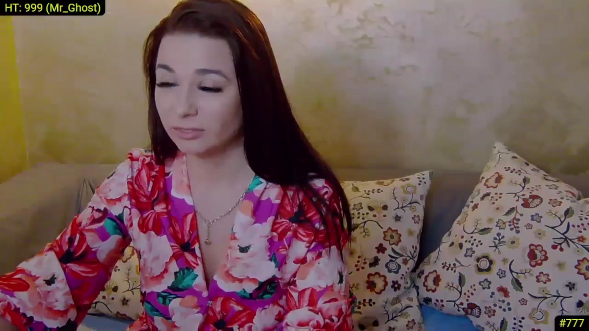 Gallery image thumbnail from AliciaKristal's myfreecams stream on, 01/01/2025, 23:55 image 10 of 20