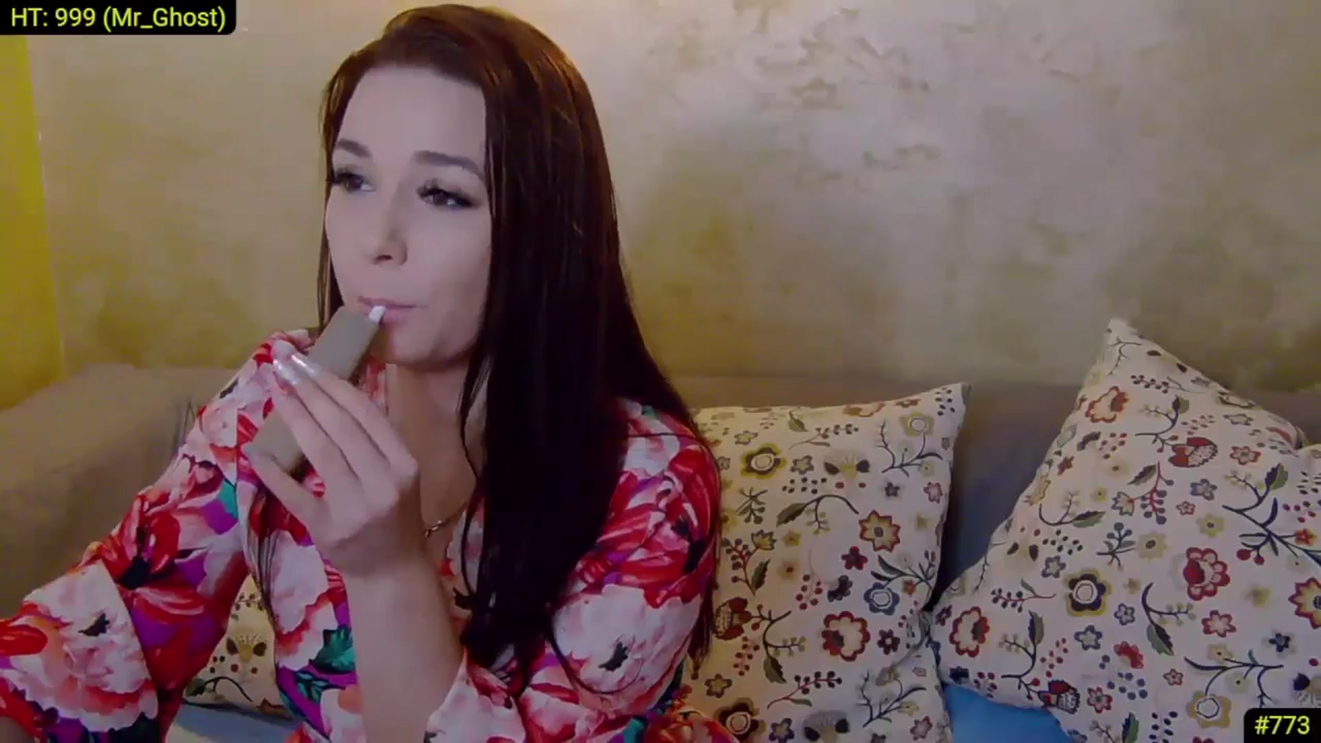 Gallery image thumbnail from AliciaKristal's myfreecams stream on, 01/01/2025, 23:55 image 8 of 20