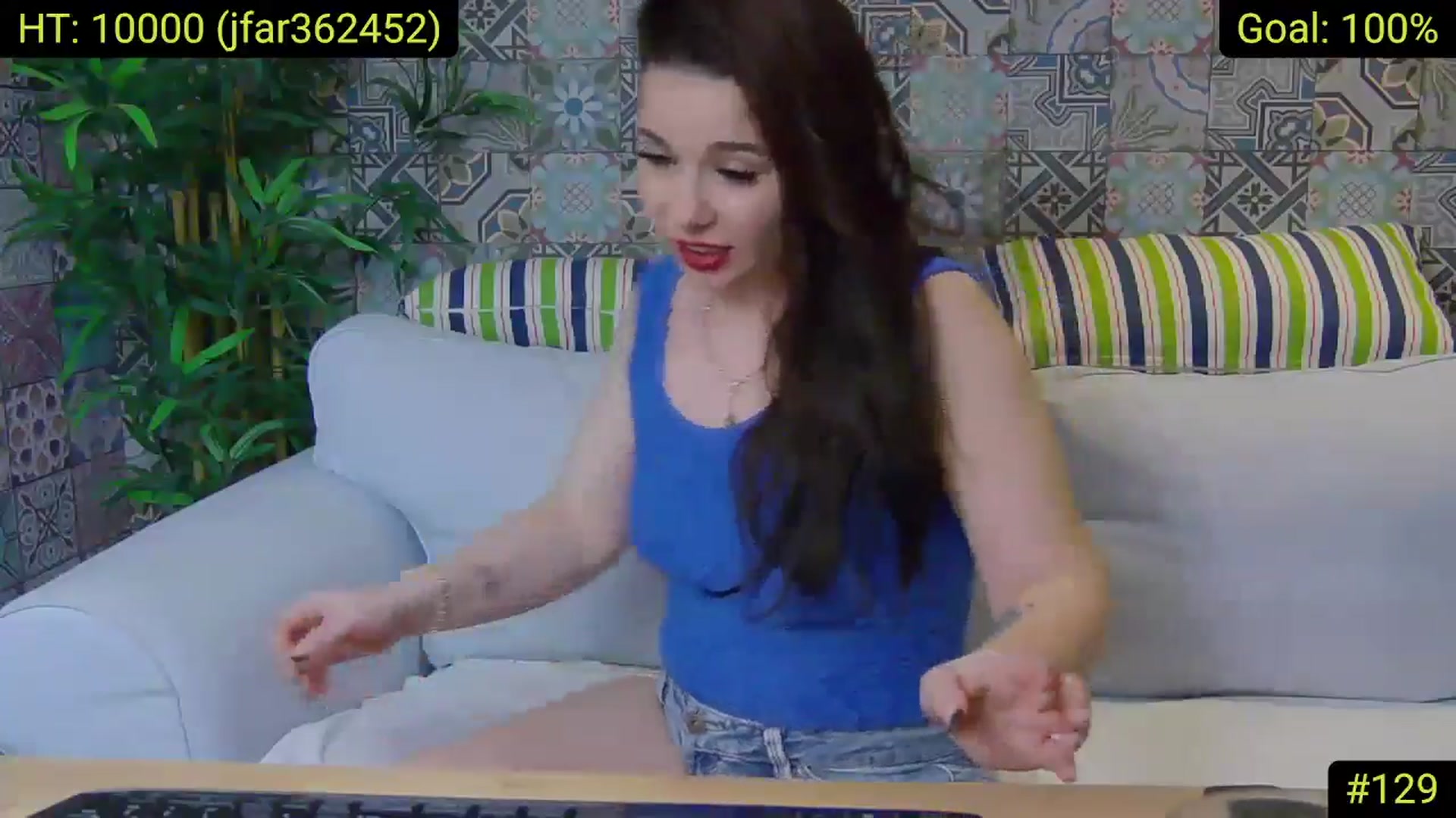 Gallery image thumbnail from AliciaKristal's myfreecams stream on, 01/29/2025, 02:38 image 8 of 20