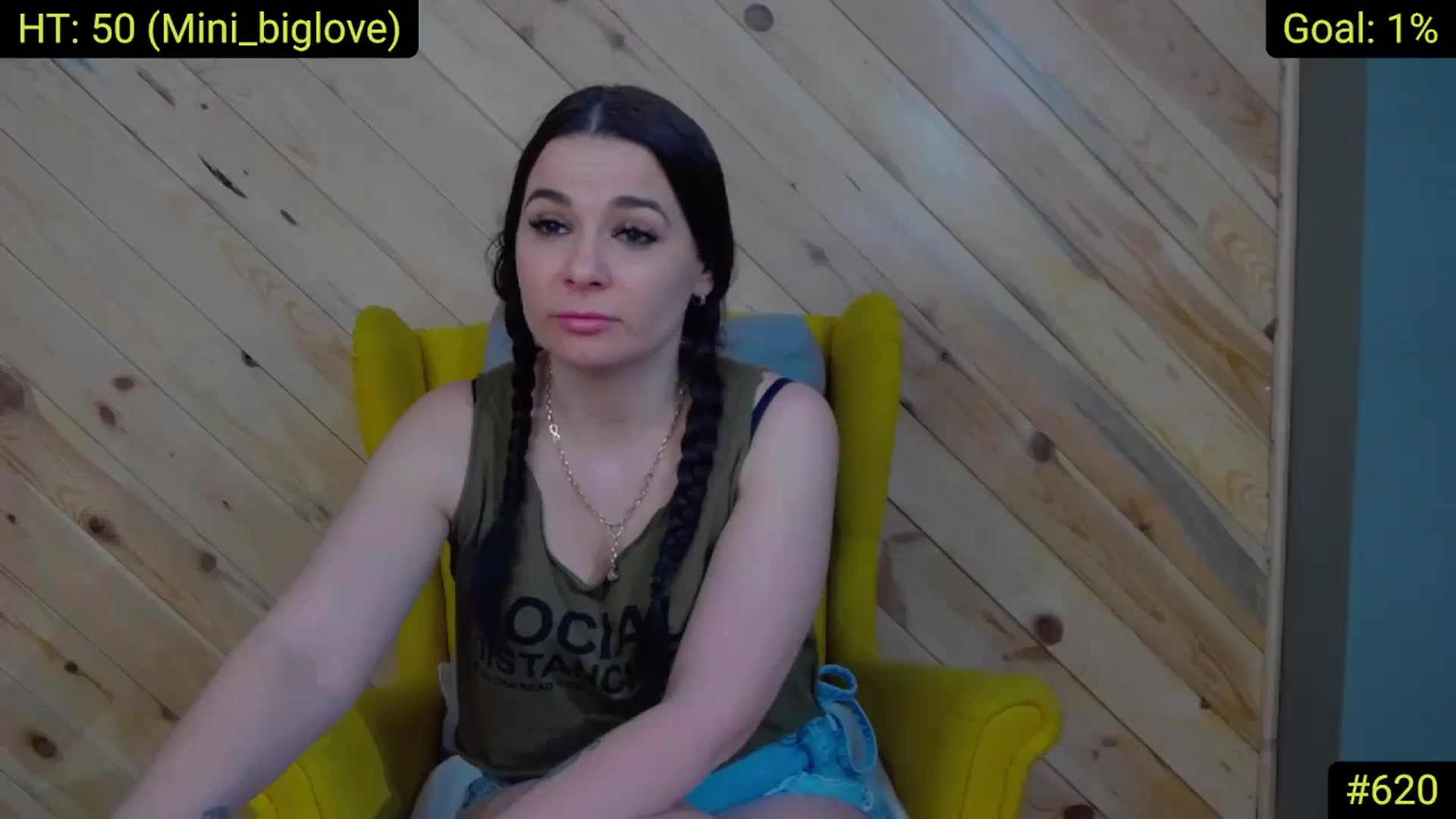 Gallery image thumbnail from AliciaKristal's myfreecams stream on, 02/07/2025, 03:34 image 2 of 20
