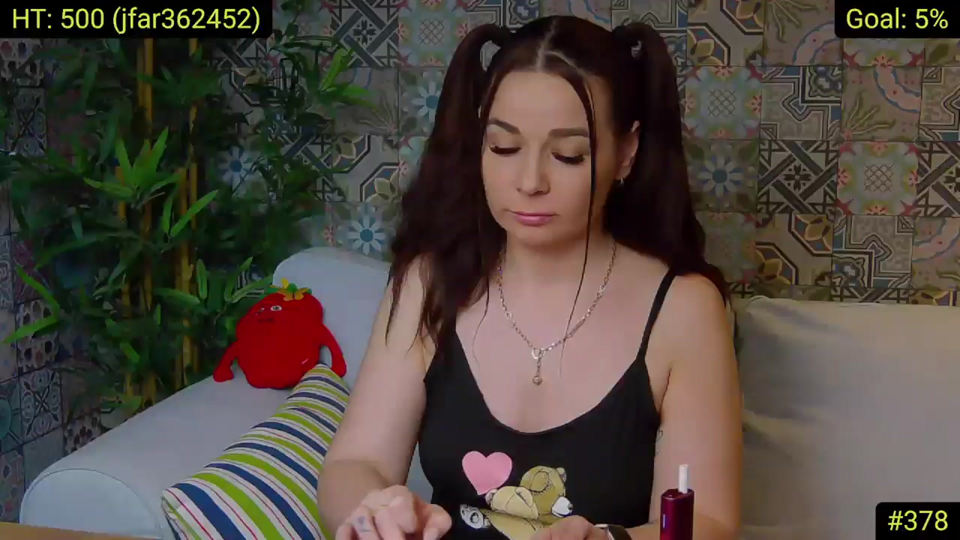Gallery image thumbnail from AliciaKristal's myfreecams stream on, 02/08/2025, 24:03 image 2 of 20