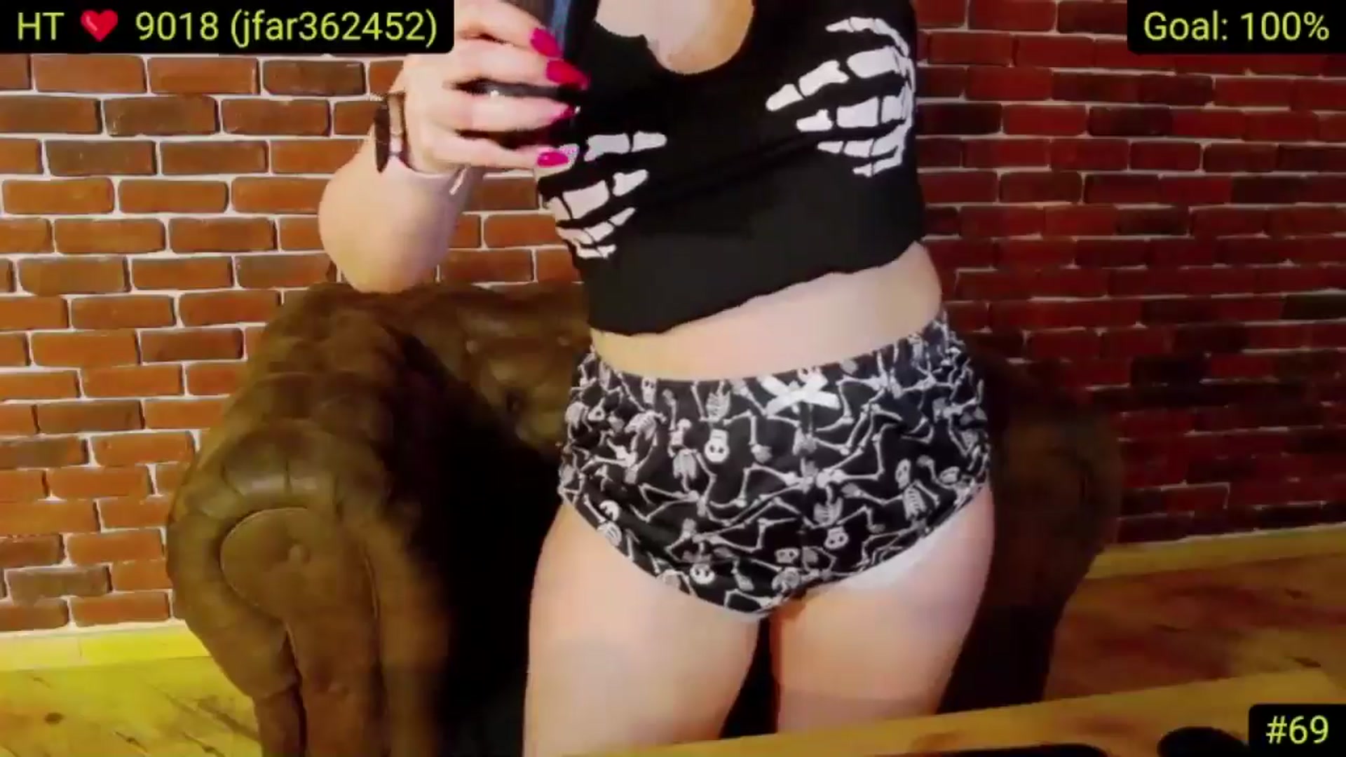 Gallery image thumbnail from AliciaKristal's myfreecams stream on, 03/15/2025, 05:30 image 9 of 20