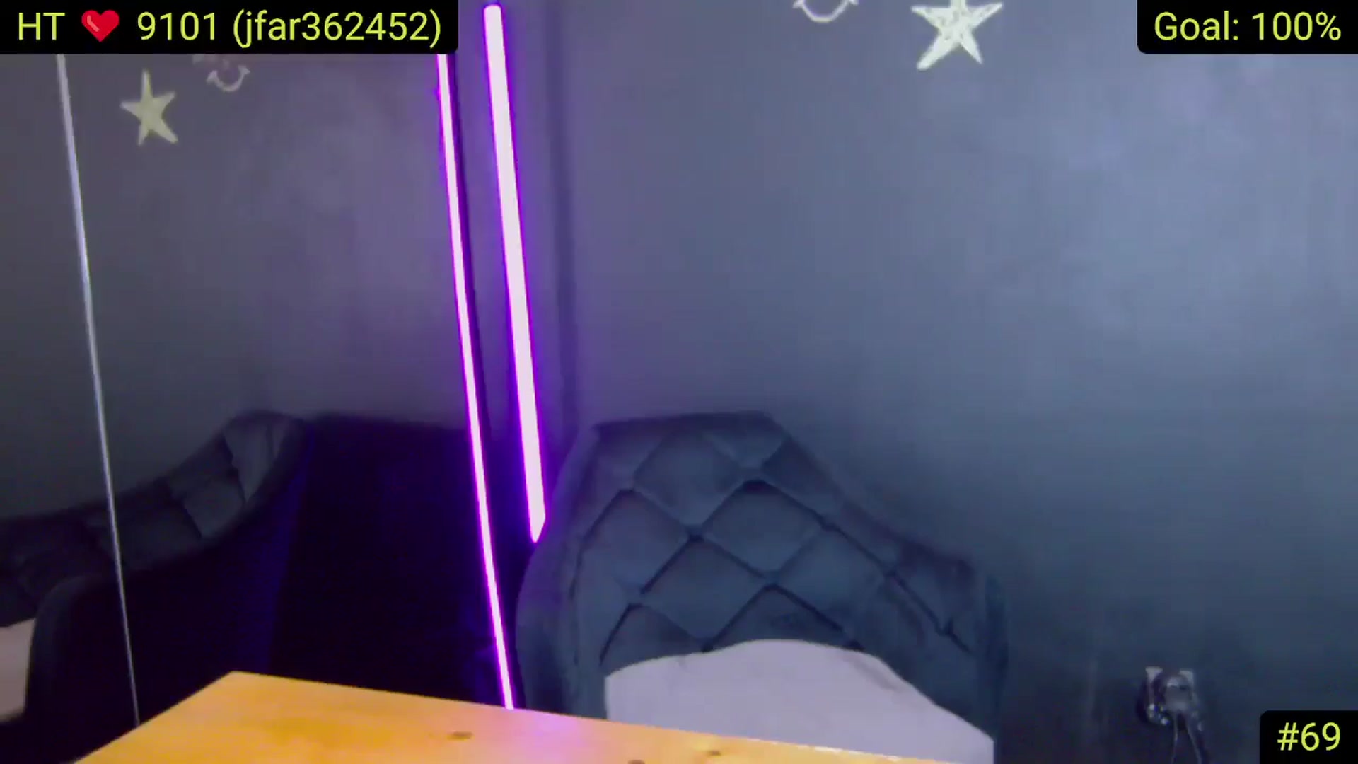 Gallery image thumbnail from AliciaKristal's myfreecams stream on, 03/16/2025, 01:40 image 19 of 20