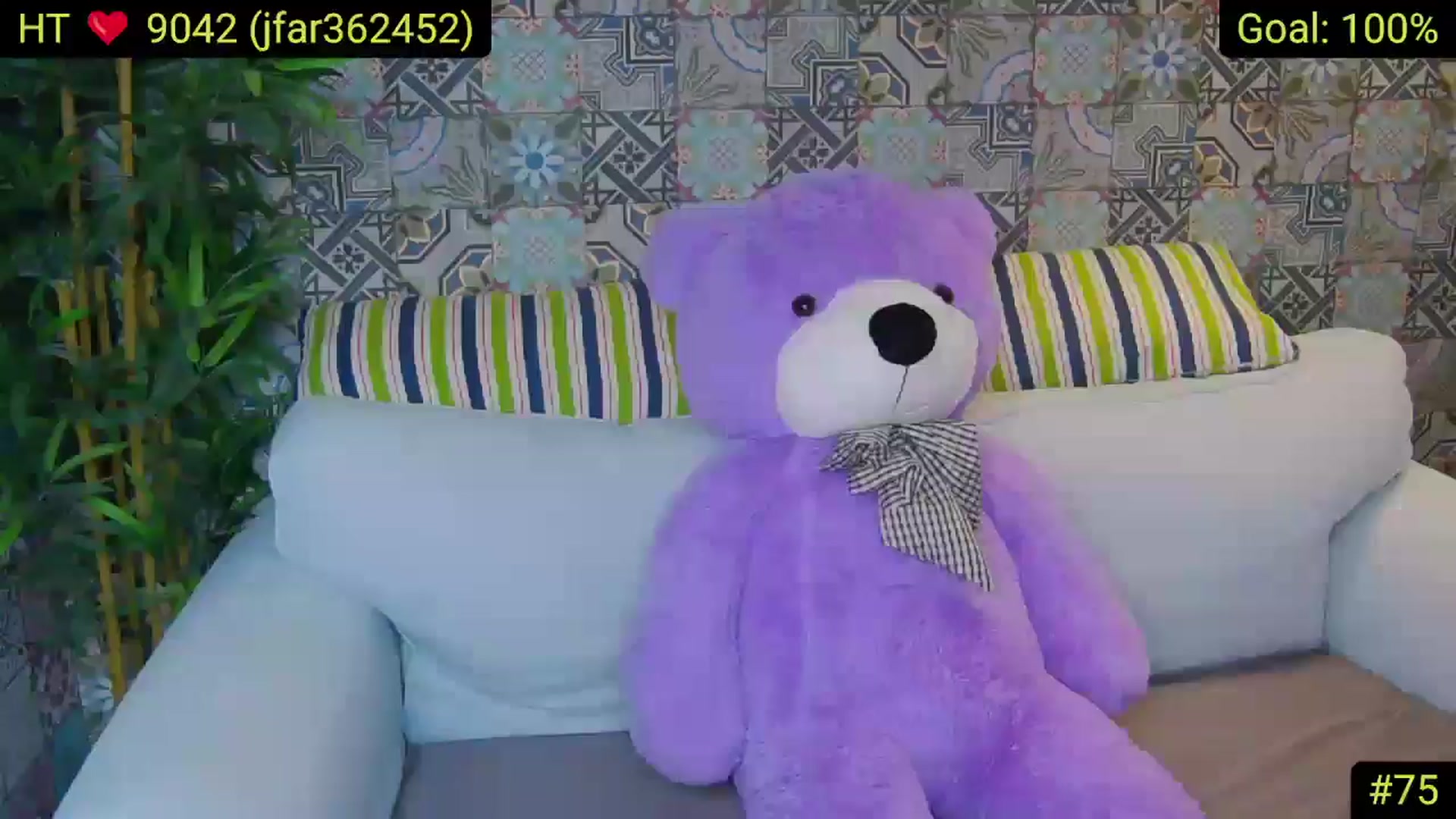 Gallery image thumbnail from AliciaKristal's myfreecams stream on, 03/26/2025, 01:07 image 4 of 20