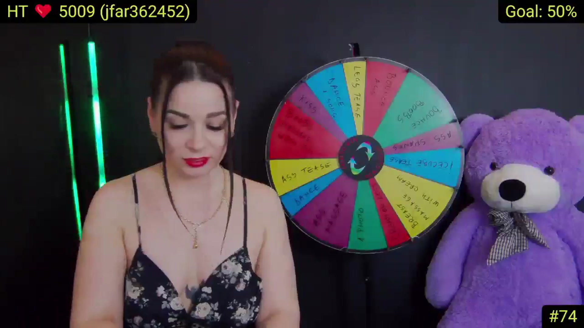Gallery image thumbnail from AliciaKristal's myfreecams stream on, 03/26/2025, 22:34 image 5 of 20