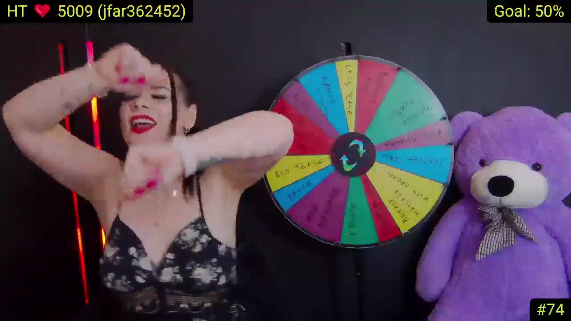 Gallery image thumbnail from AliciaKristal's myfreecams stream on, 03/26/2025, 22:34 image 2 of 20