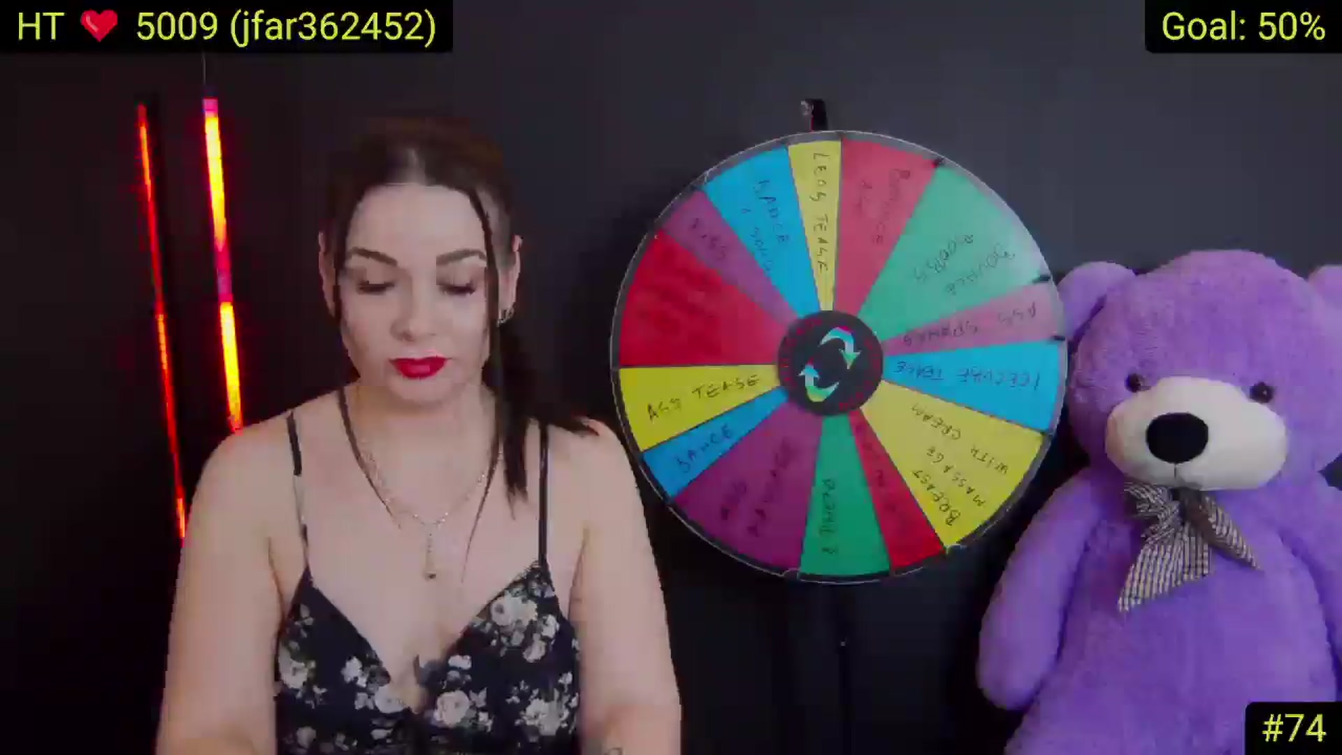 Gallery image thumbnail from AliciaKristal's myfreecams stream on, 03/26/2025, 22:34 image 3 of 20