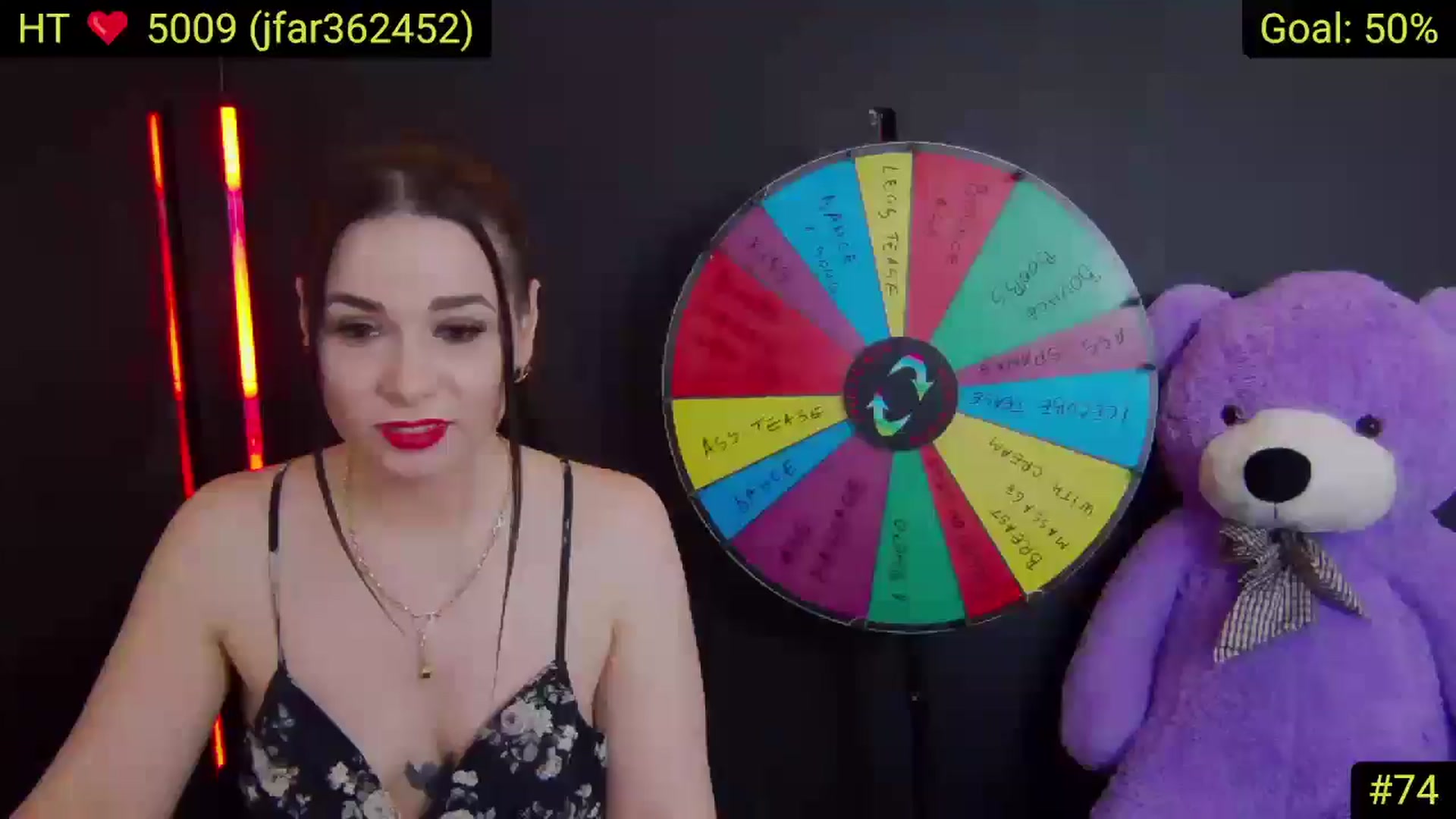Gallery image thumbnail from AliciaKristal's myfreecams stream on, 03/26/2025, 22:34 image 4 of 20