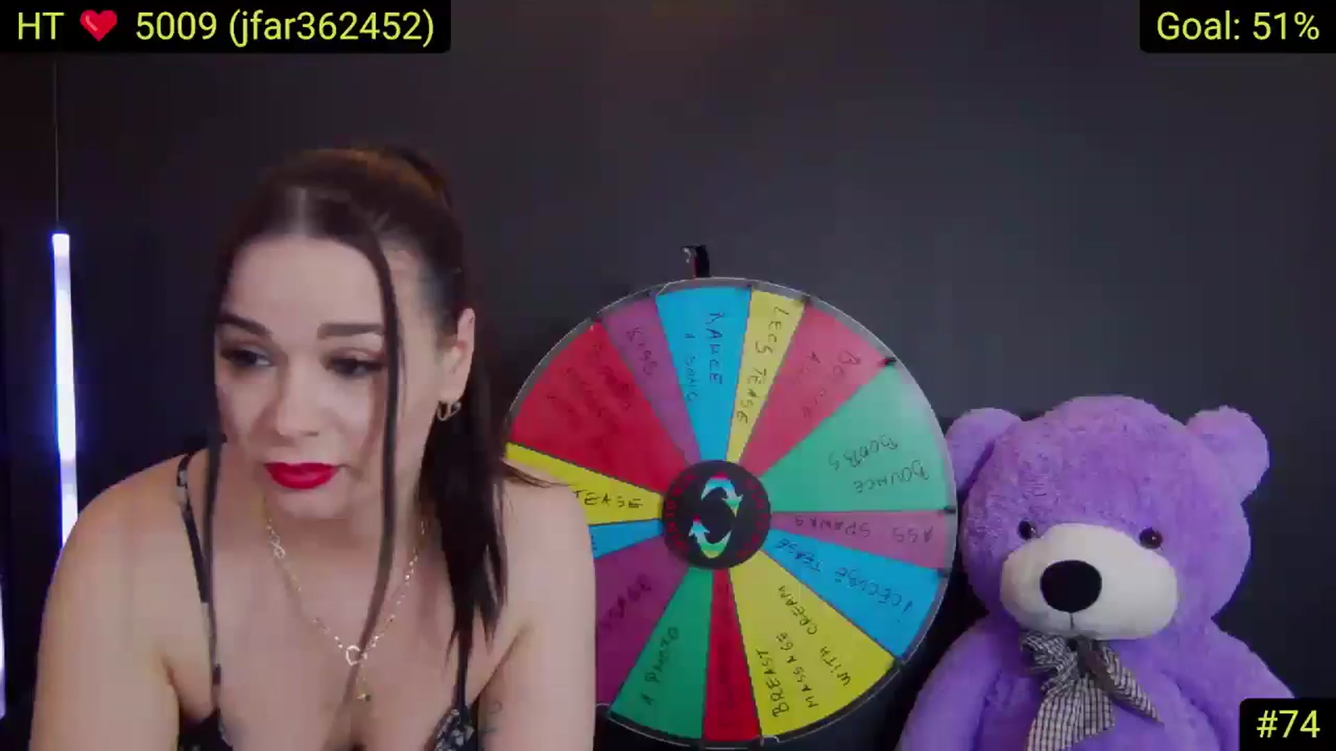 Gallery image thumbnail from AliciaKristal's myfreecams stream on, 03/26/2025, 22:34 image 16 of 20
