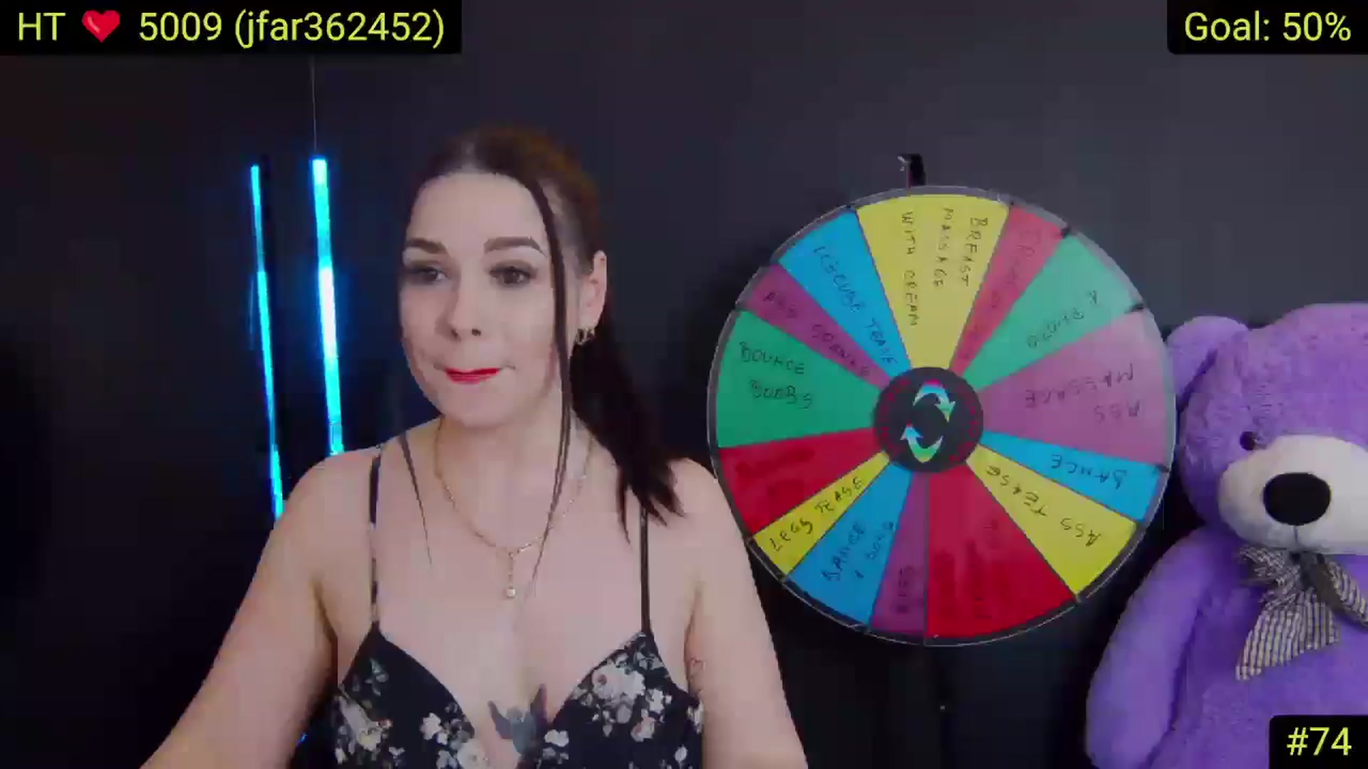Gallery image thumbnail from AliciaKristal's myfreecams stream on, 03/26/2025, 22:34 image 11 of 20