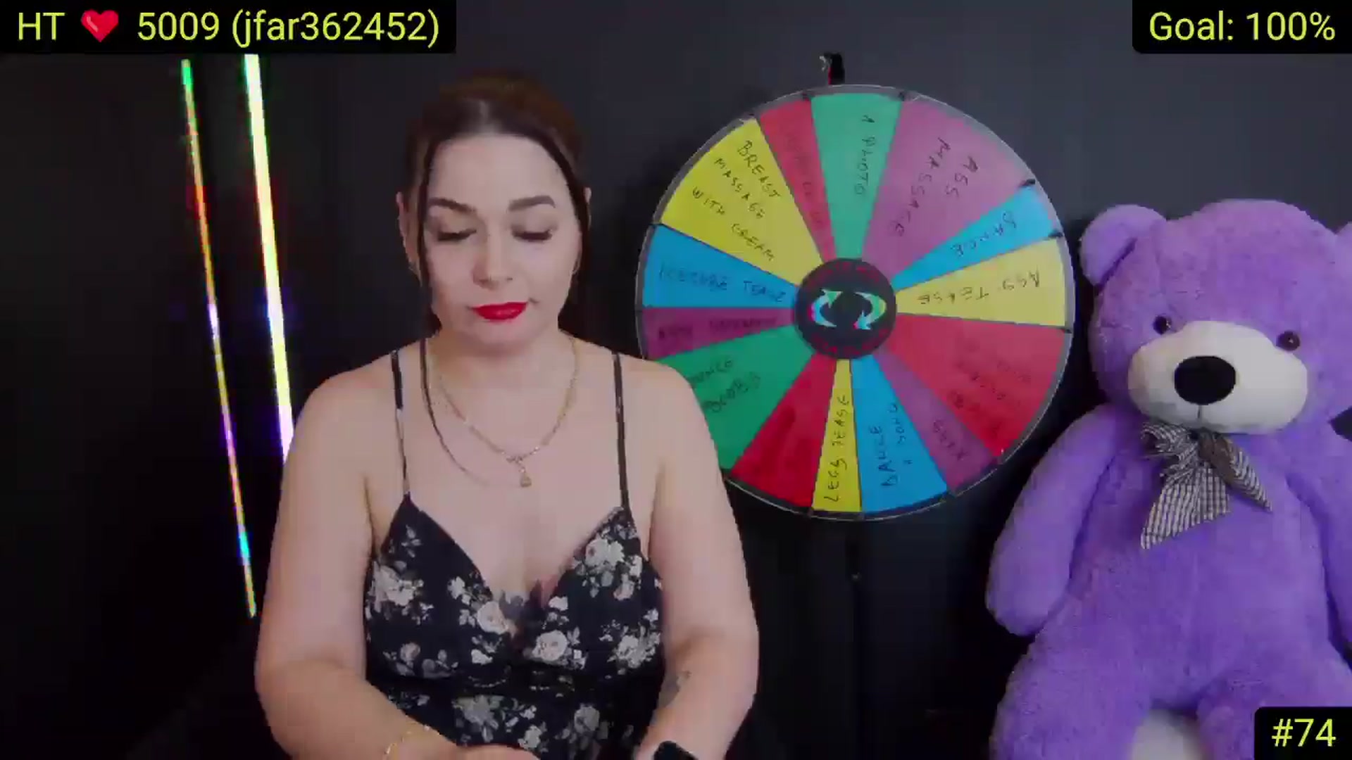 Gallery image thumbnail from AliciaKristal's myfreecams stream on, 03/27/2025, 01:20 image 12 of 20