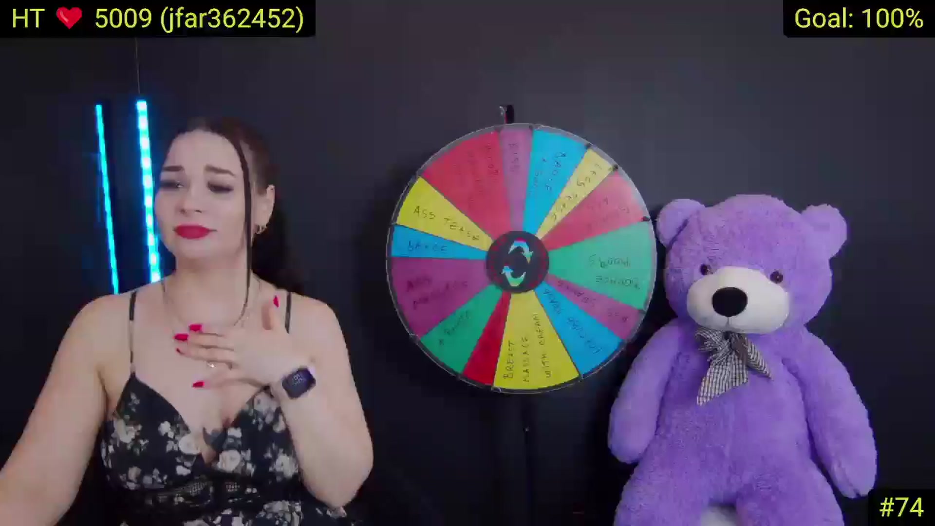 Gallery image thumbnail from AliciaKristal's myfreecams stream on, 03/27/2025, 01:20 image 4 of 20
