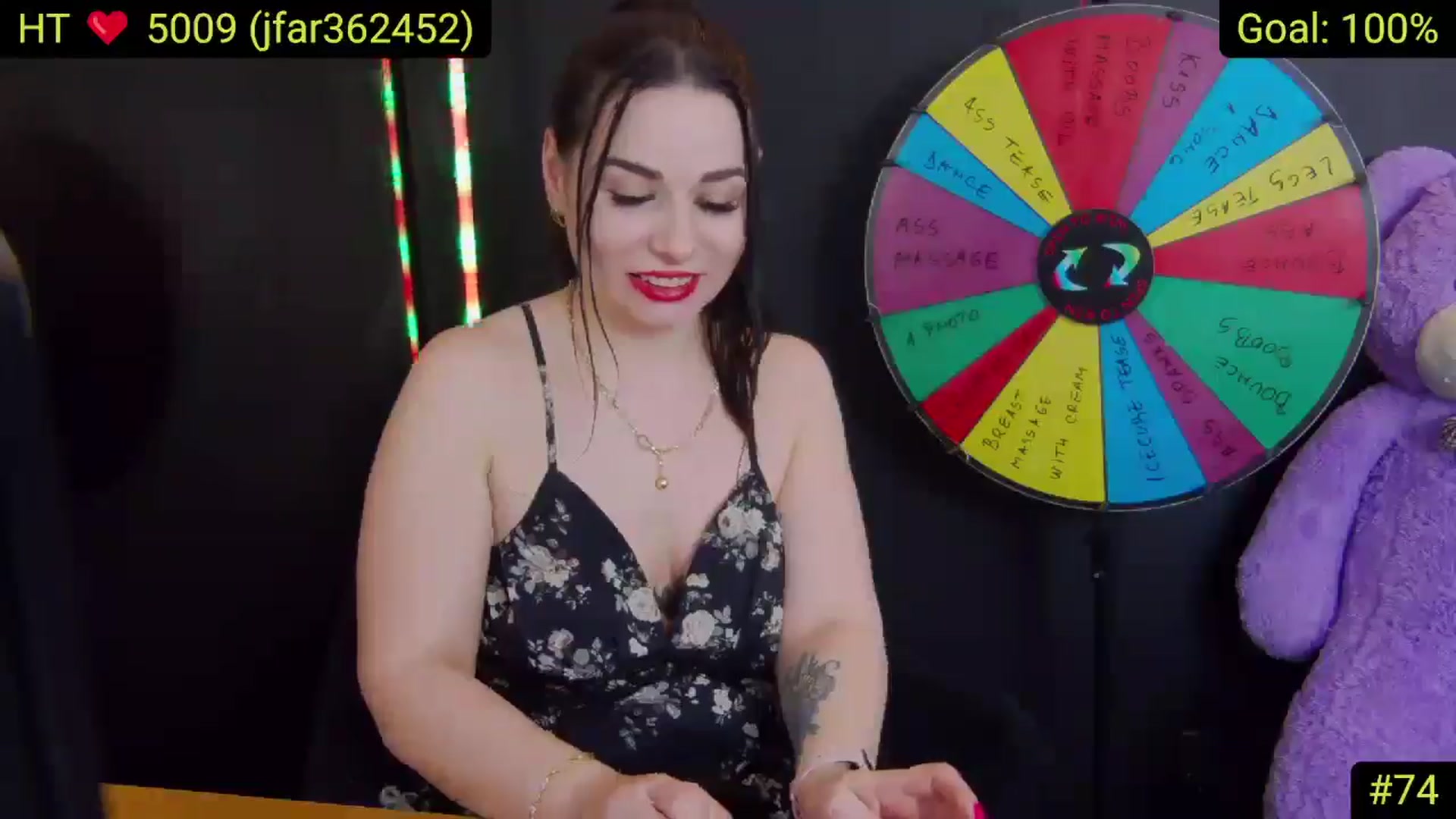 Gallery image thumbnail from AliciaKristal's myfreecams stream on, 03/27/2025, 05:20 image 7 of 20