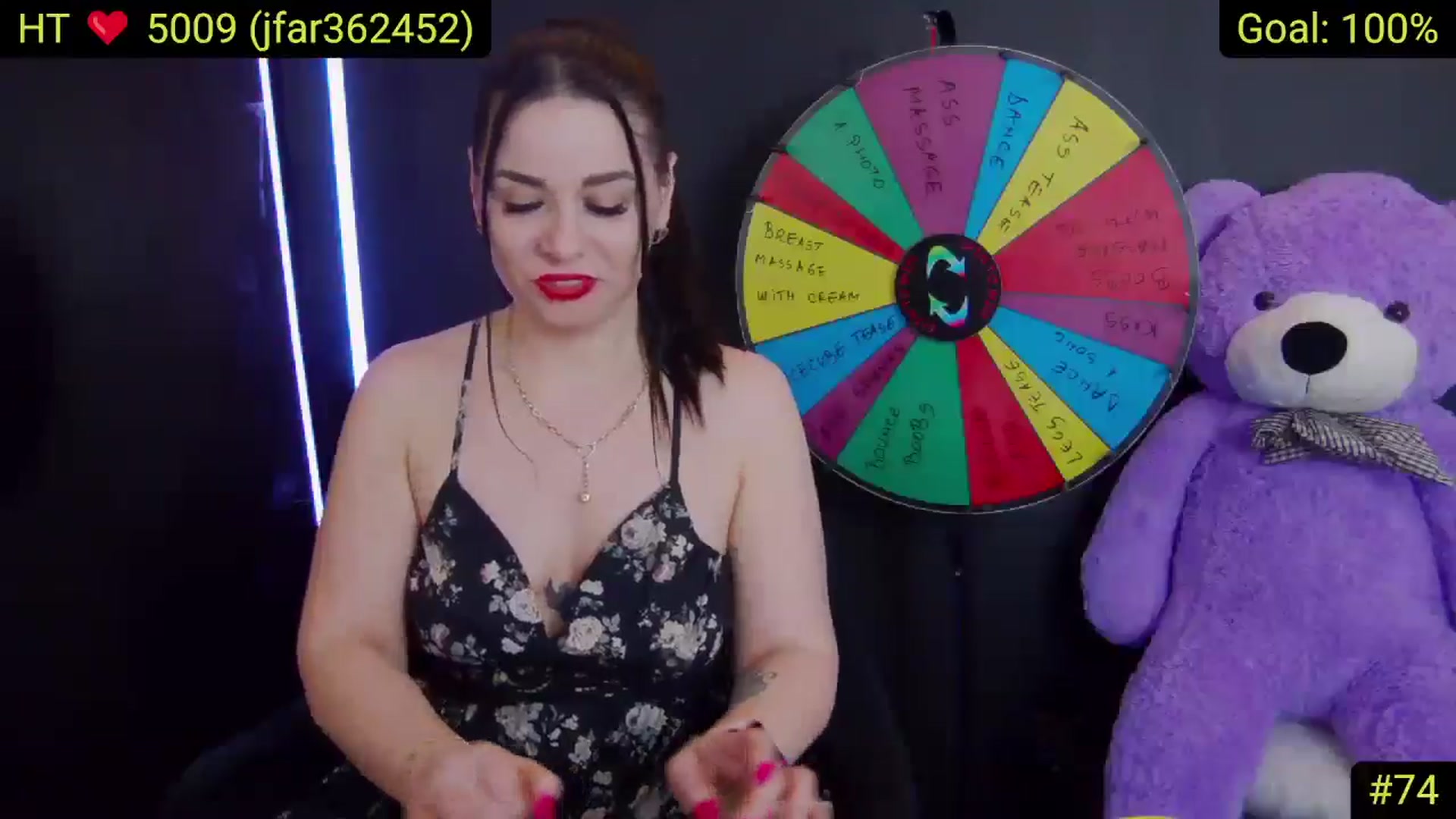 Gallery image thumbnail from AliciaKristal's myfreecams stream on, 03/27/2025, 05:20 image 3 of 20