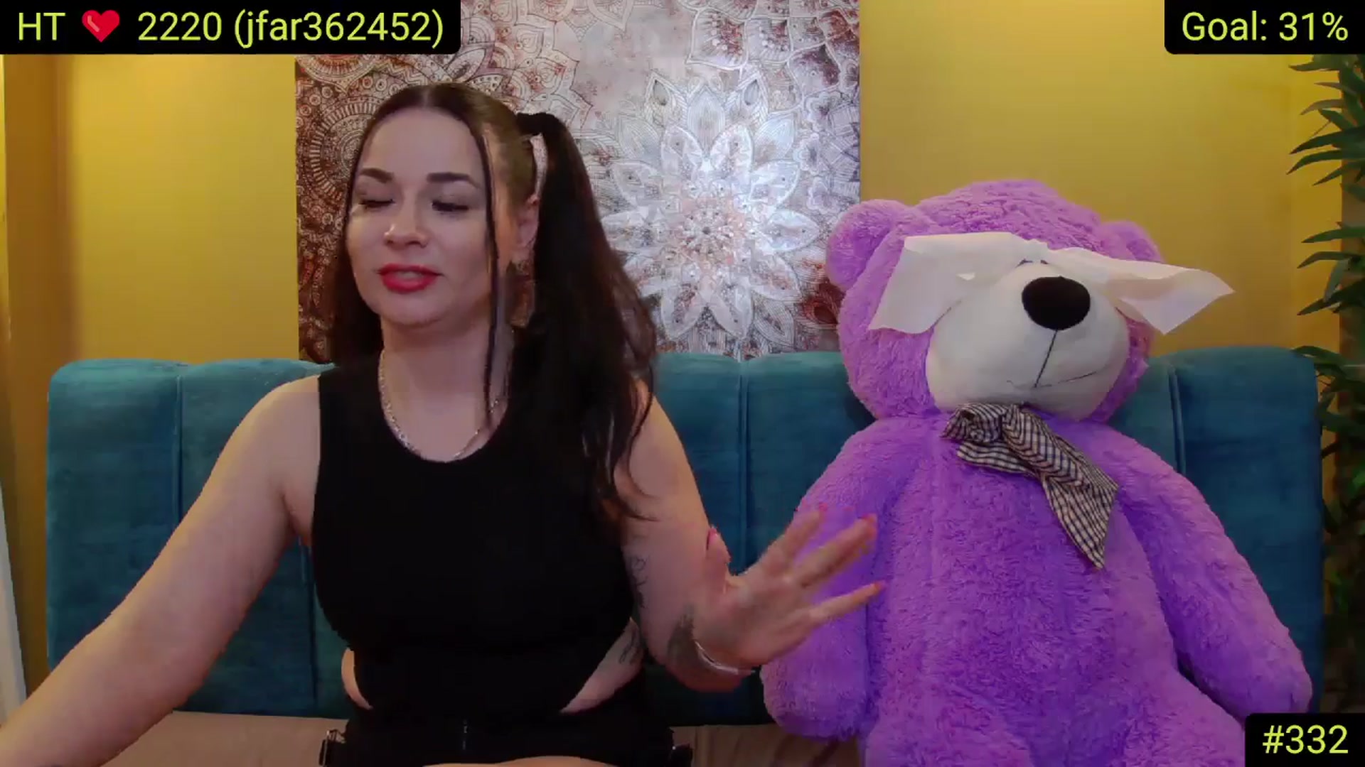 Gallery image thumbnail from AliciaKristal's myfreecams stream on, 04/01/2025, 23:40 image 9 of 20