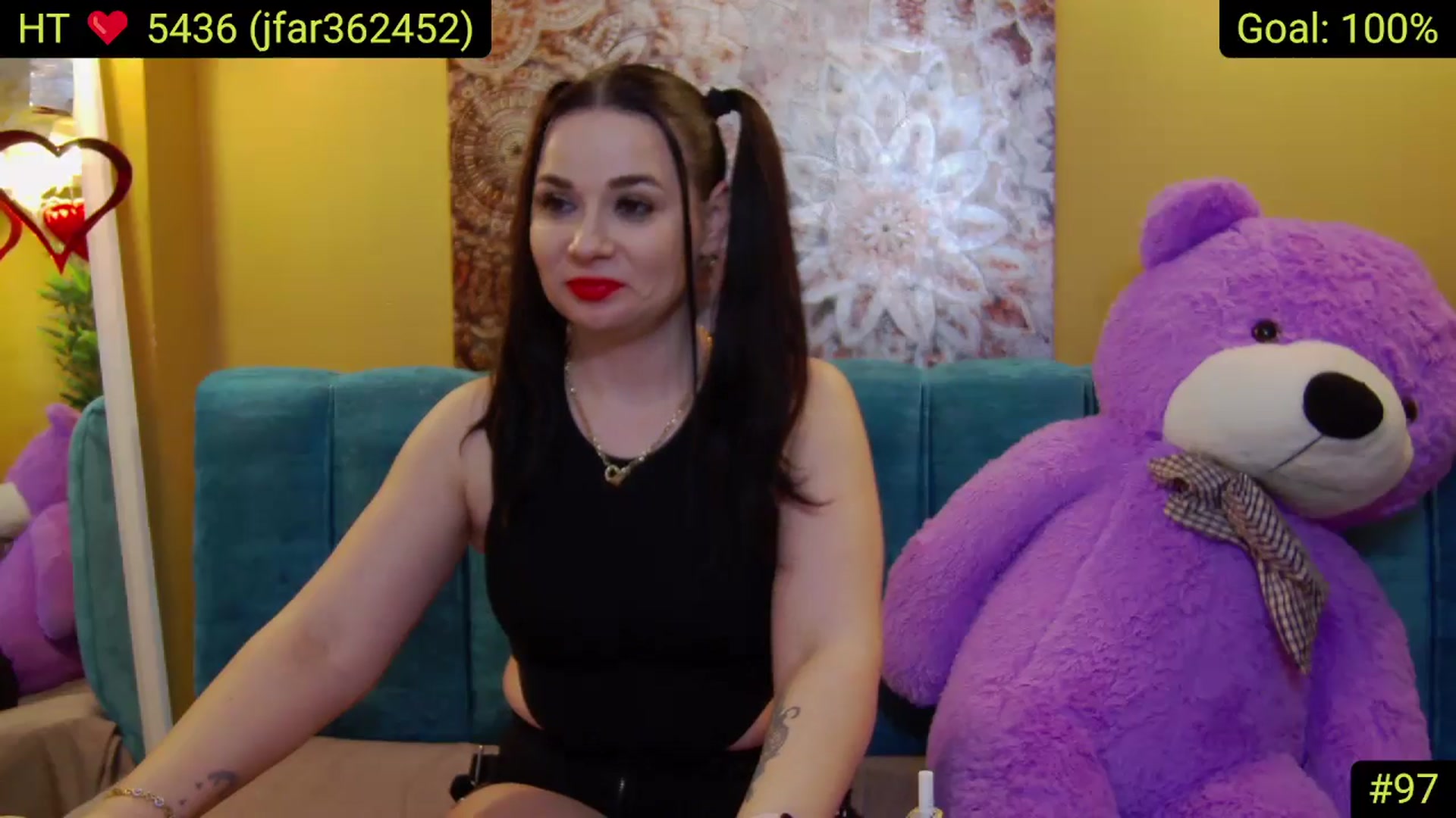 Gallery image thumbnail from AliciaKristal's myfreecams stream on, 04/02/2025, 01:01 image 19 of 20